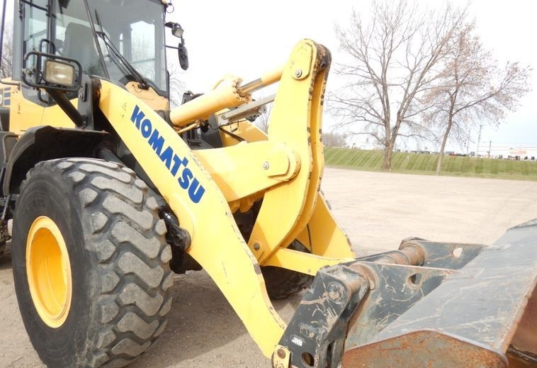 gallery 2014 Komatsu WA320-7 wheel loader