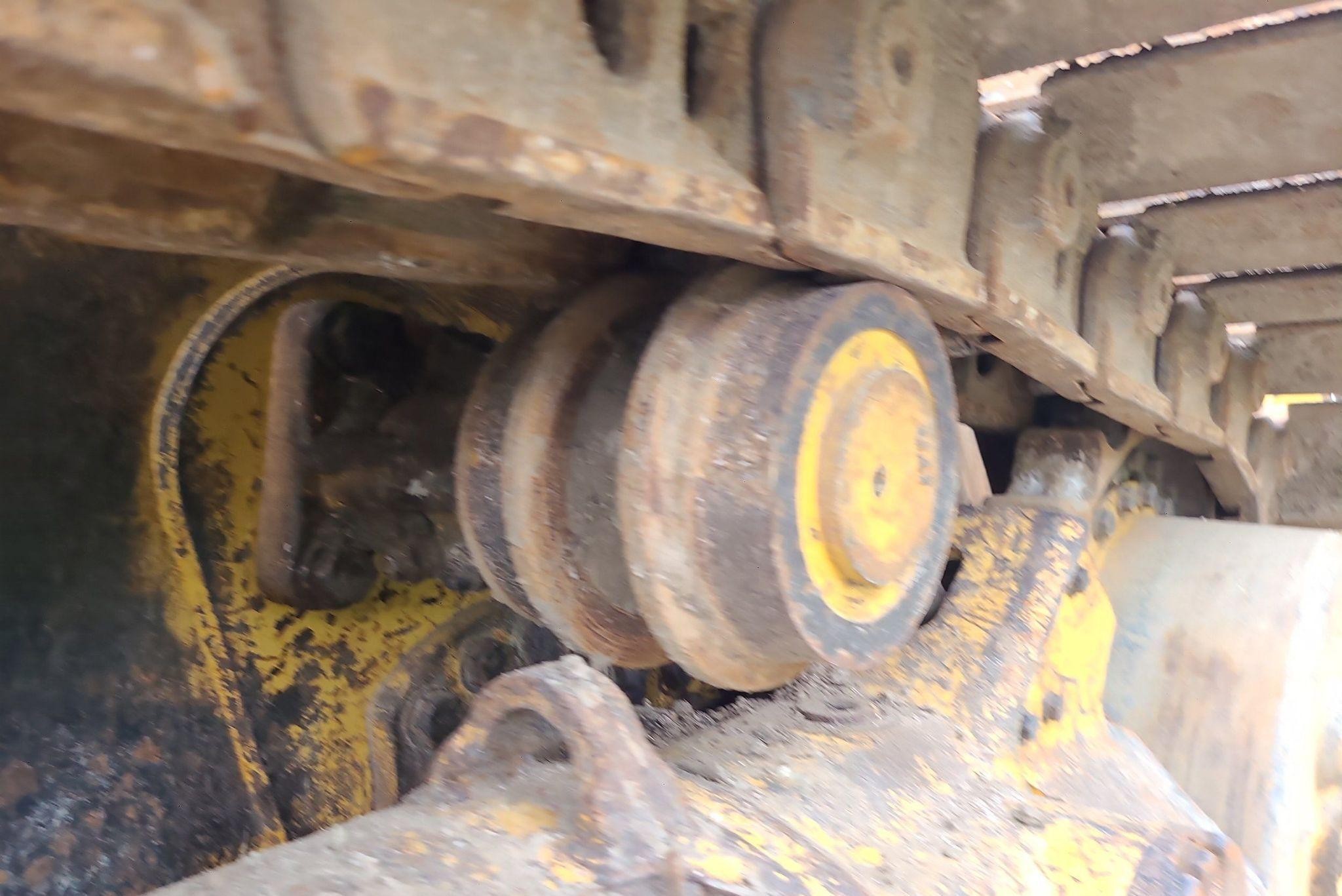 gallery 2008 Caterpillar 963D track loader