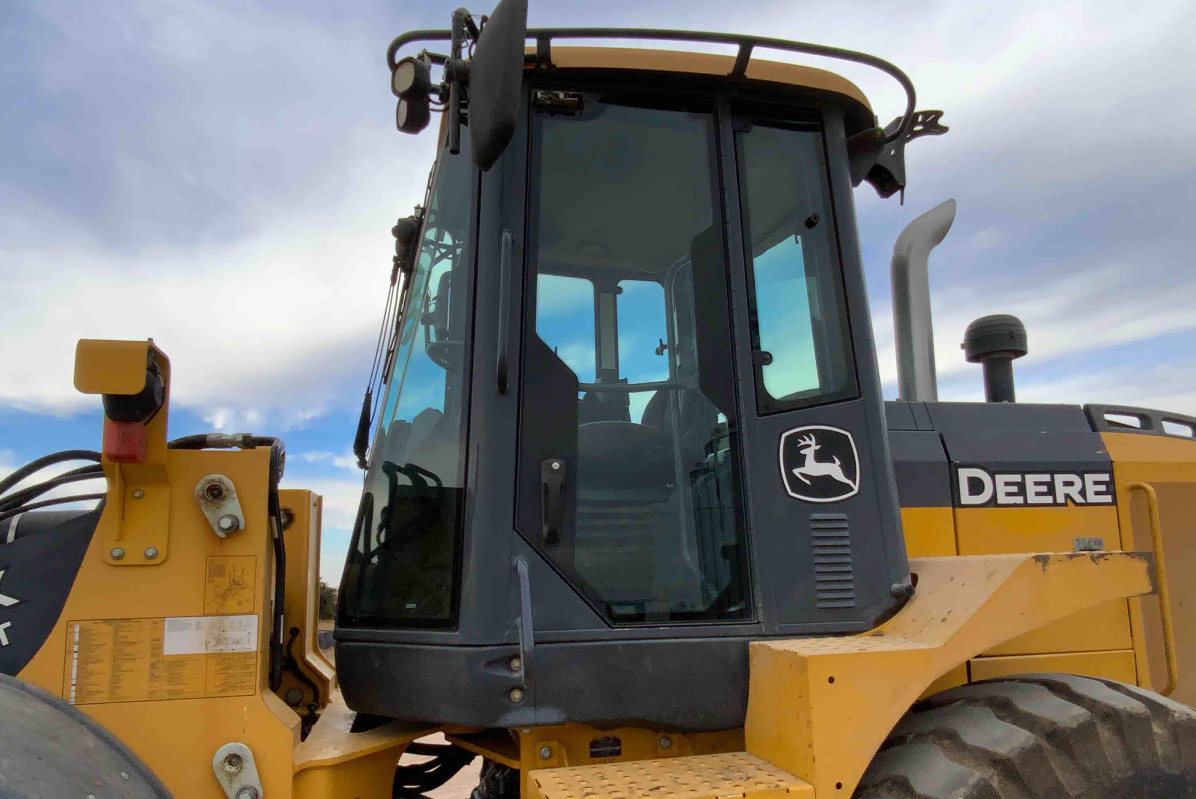 gallery John Deere 444K High Lift Wheel Loader