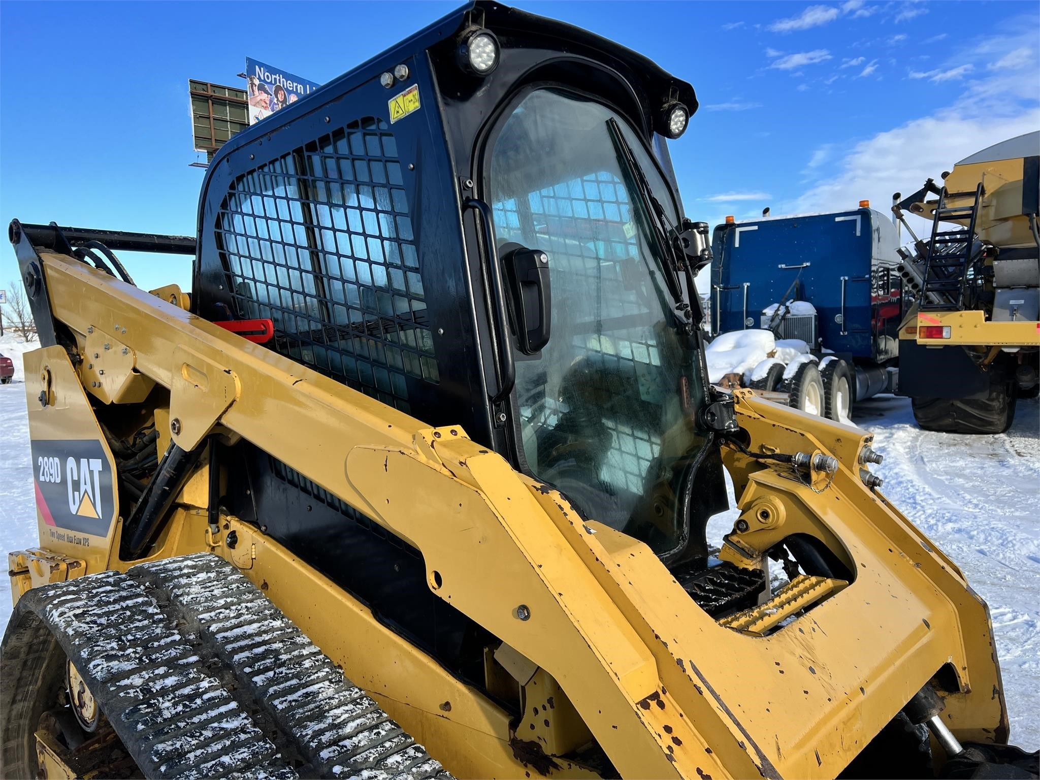 gallery 2019 Caterpillar 289D Skid Steer