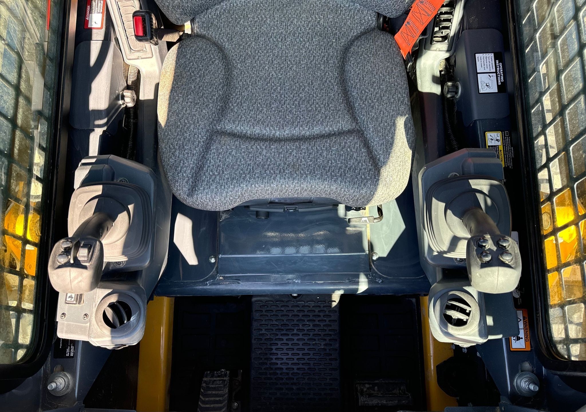 gallery 2023 John Deere 317G tracked skid steer loader
