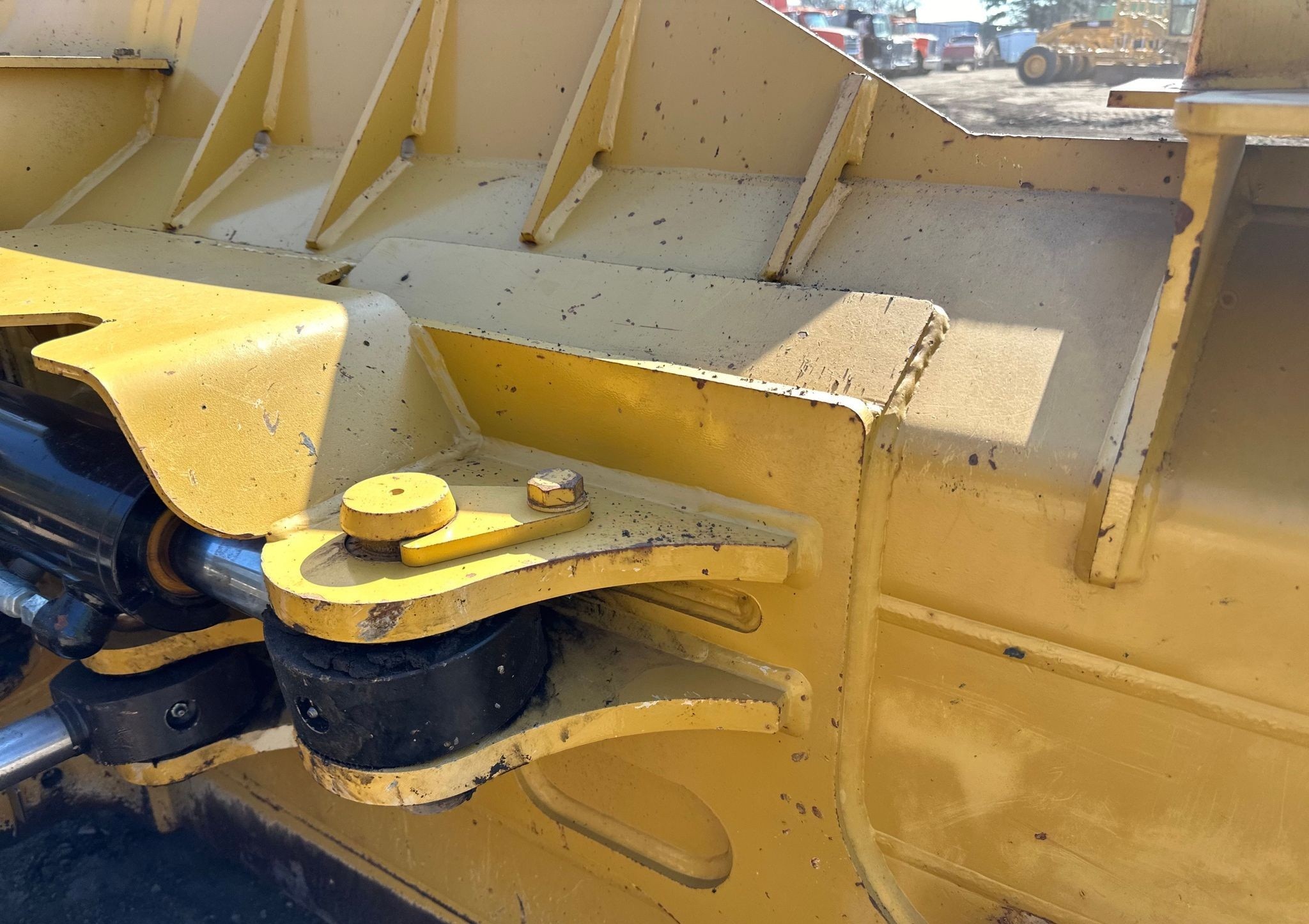 gallery 2016 Caterpillar D6K2 LGP dozer