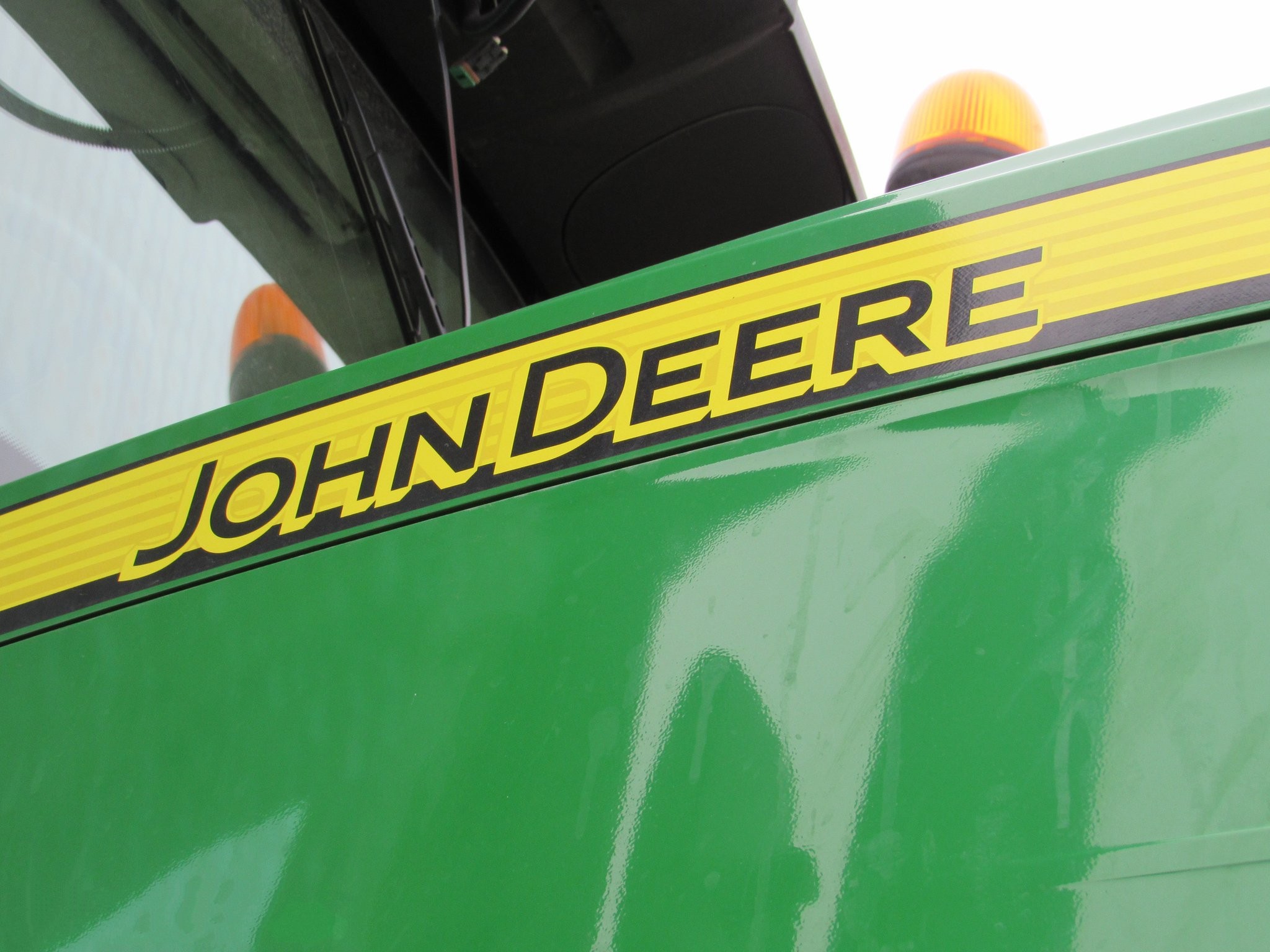 gallery 2014 John Deere R4038 self-propelled sprayer