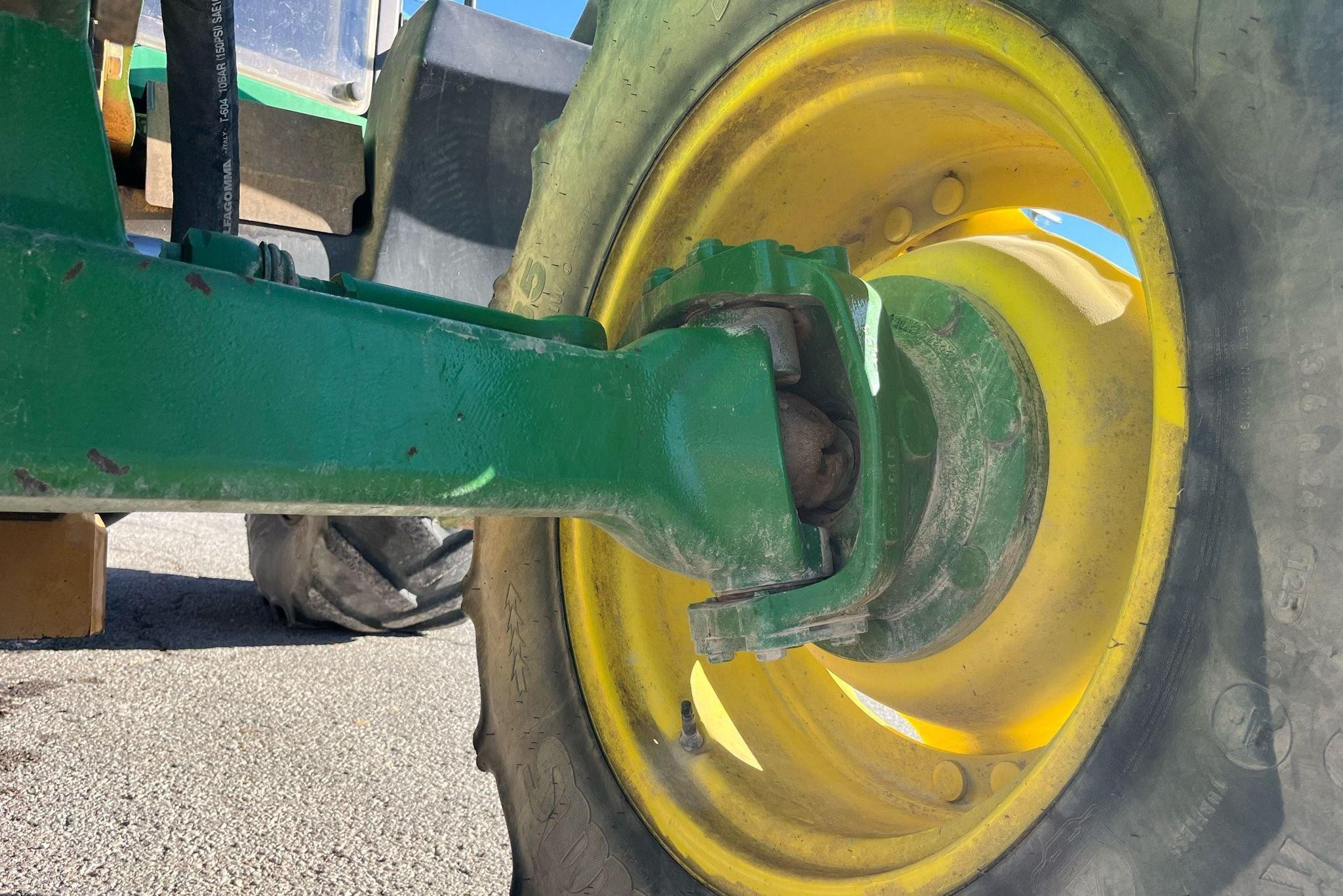 gallery 2015 John Deere 6125M MFWD tractor