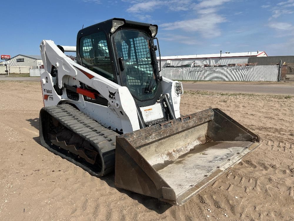 gallery 2019 Bobcat T770 Compact Track Loader