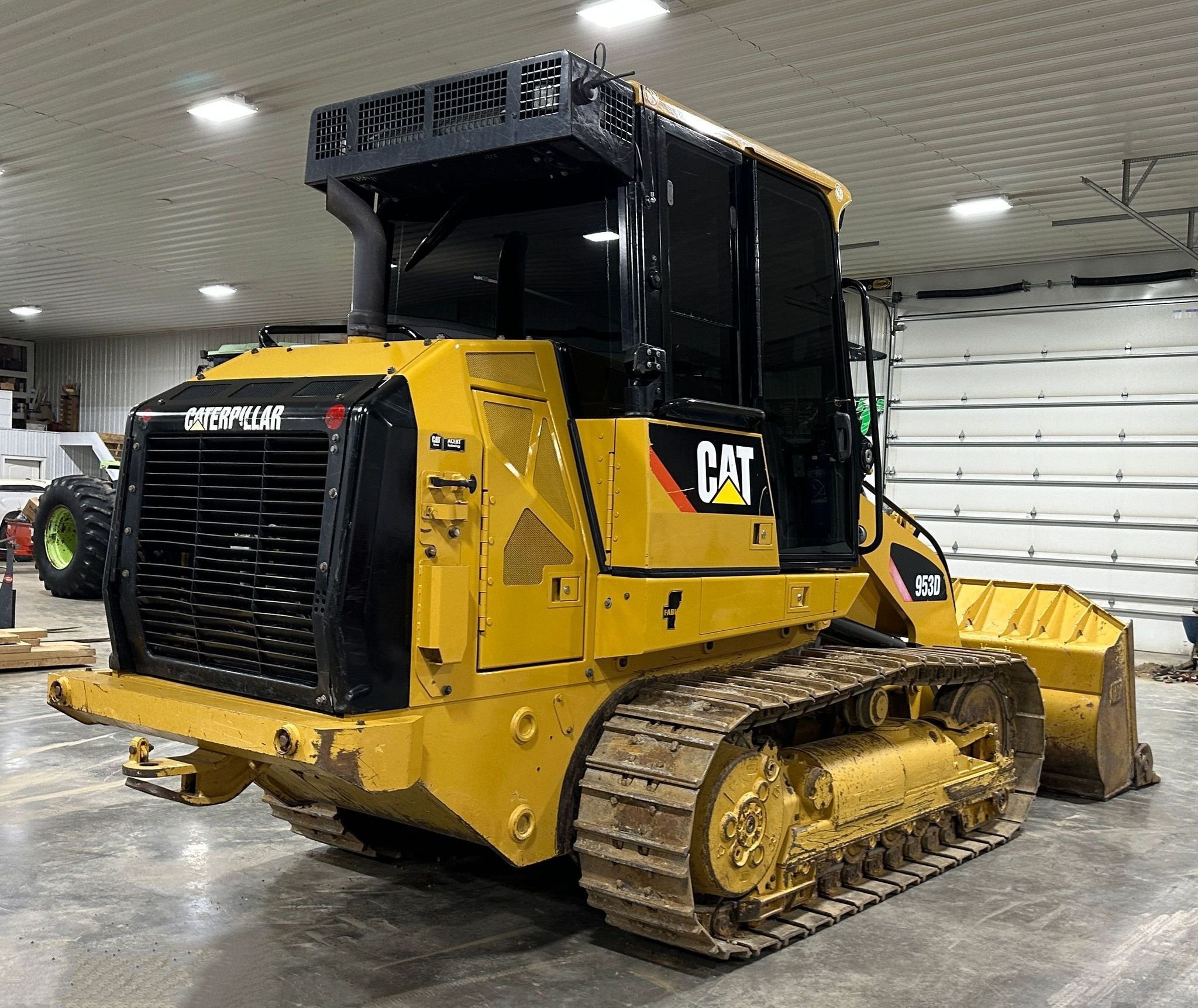 gallery 2016 Caterpillar 953D track loader
