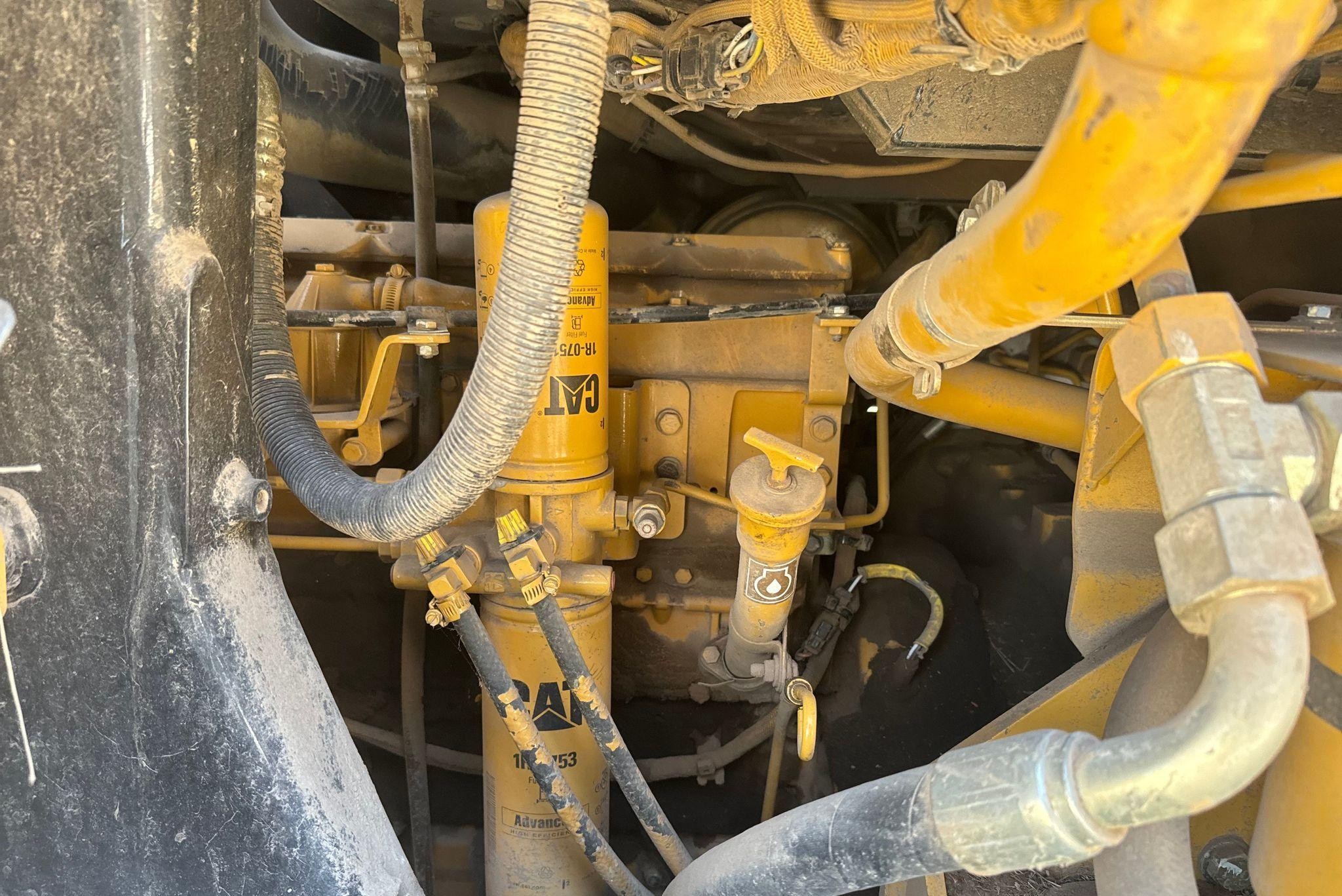 gallery 2002 Caterpillar 953C track loader