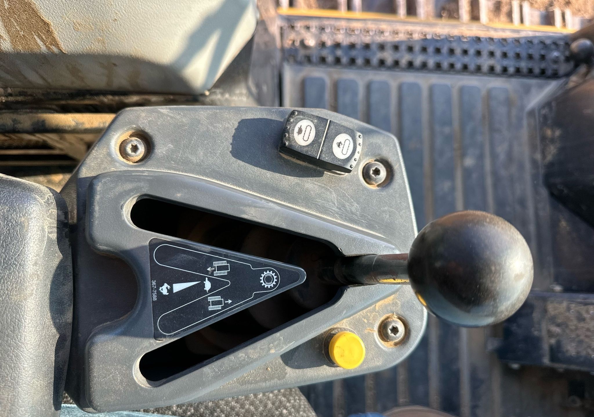 gallery 2018 Caterpillar 953K track loader