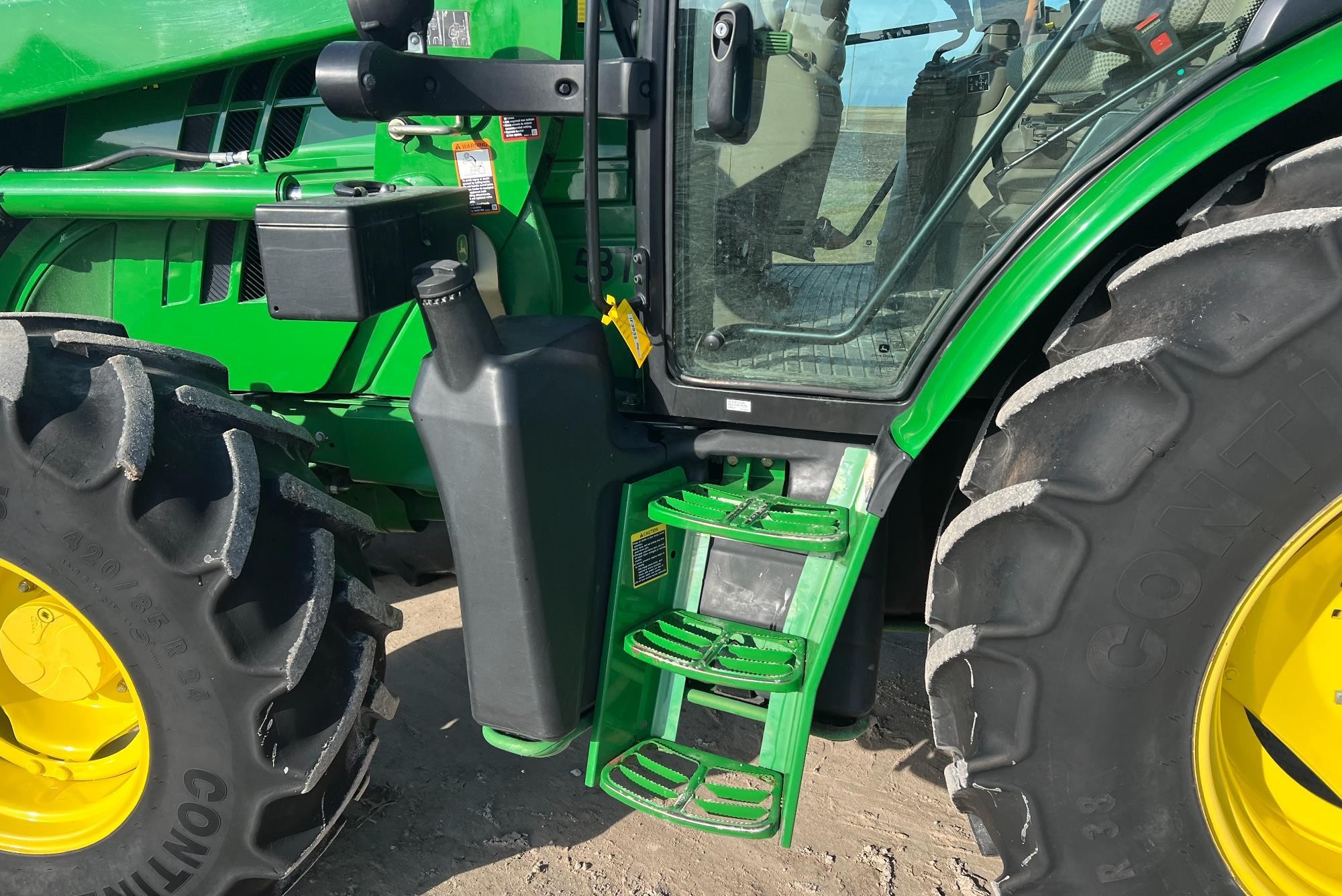 gallery 2013 John Deere 6125R MFWD Tractor Loader