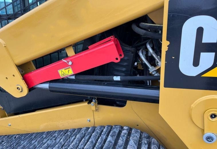 gallery 2015 Caterpillar 277D tracked skid steer loader
