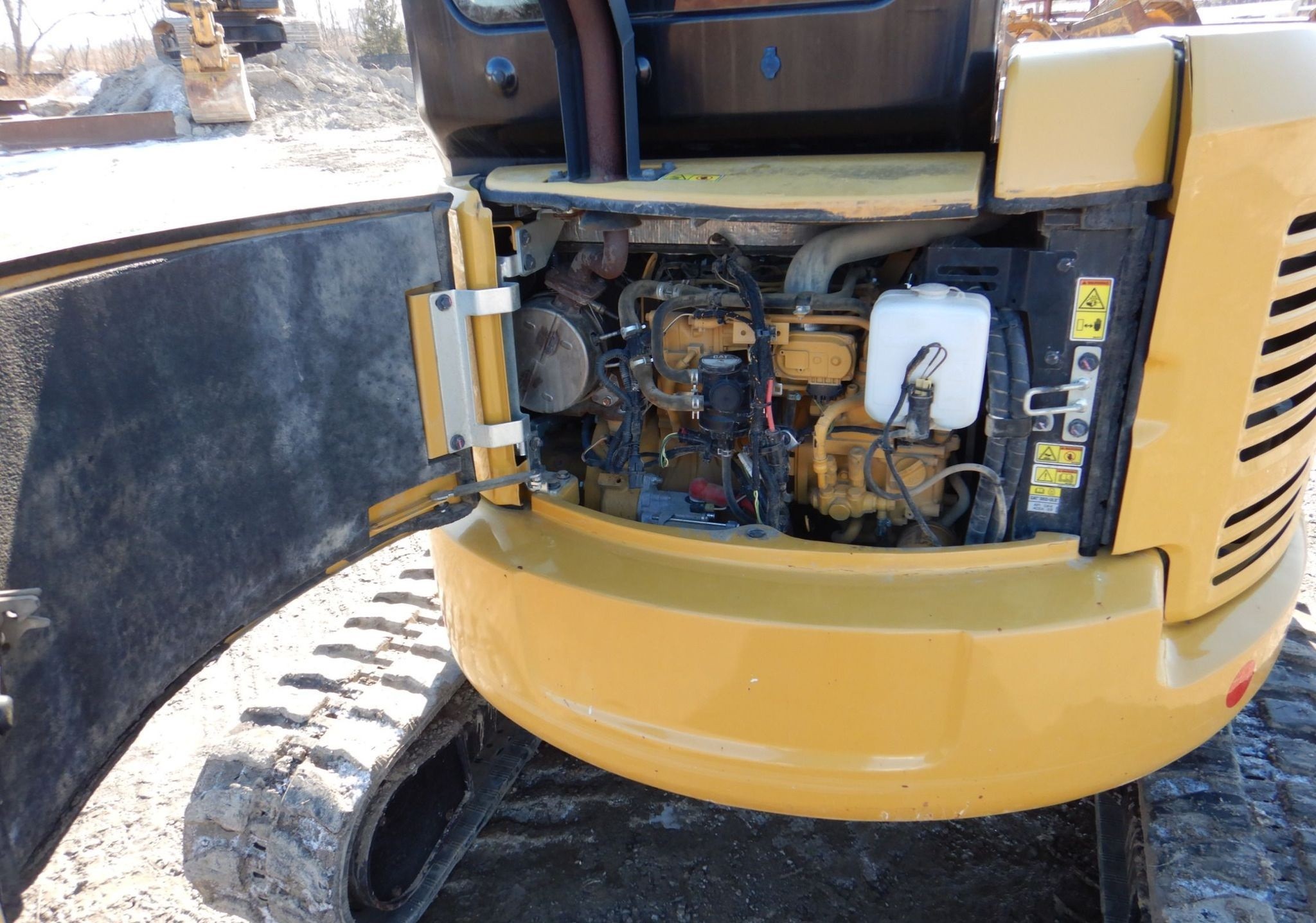 gallery 2016 Caterpillar 304E2 CR mini excavator