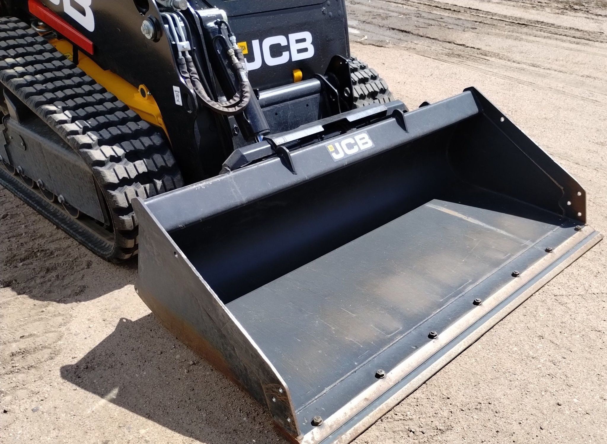 gallery 2021 JCB 215T Super tracked skid steer loader