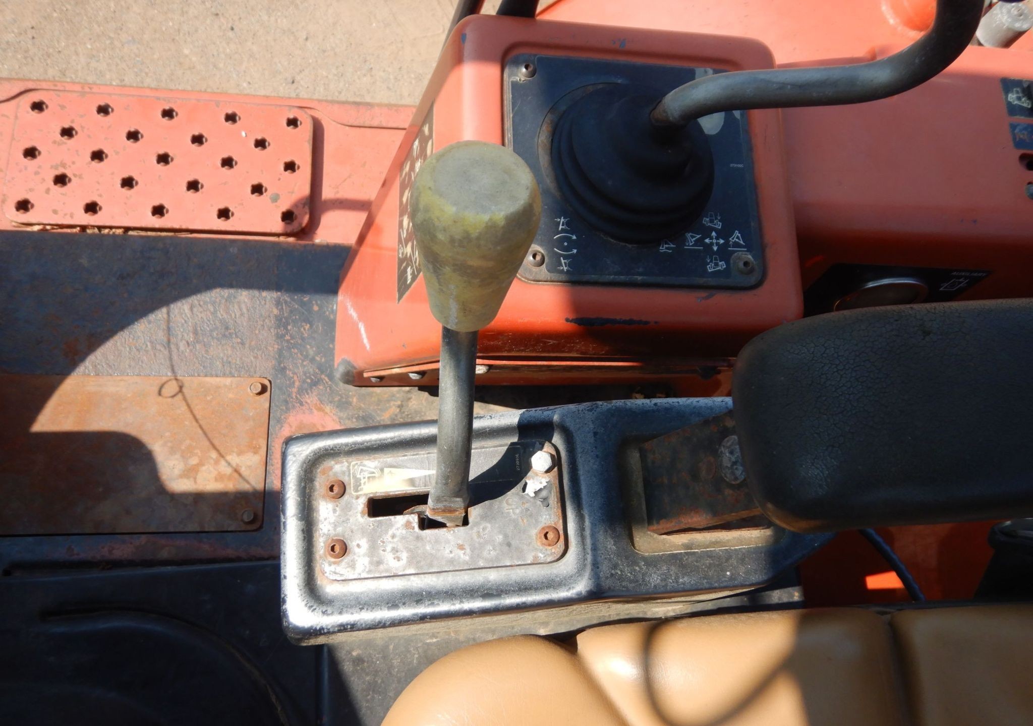 gallery 2004 Ditch Witch HT115 cable plow