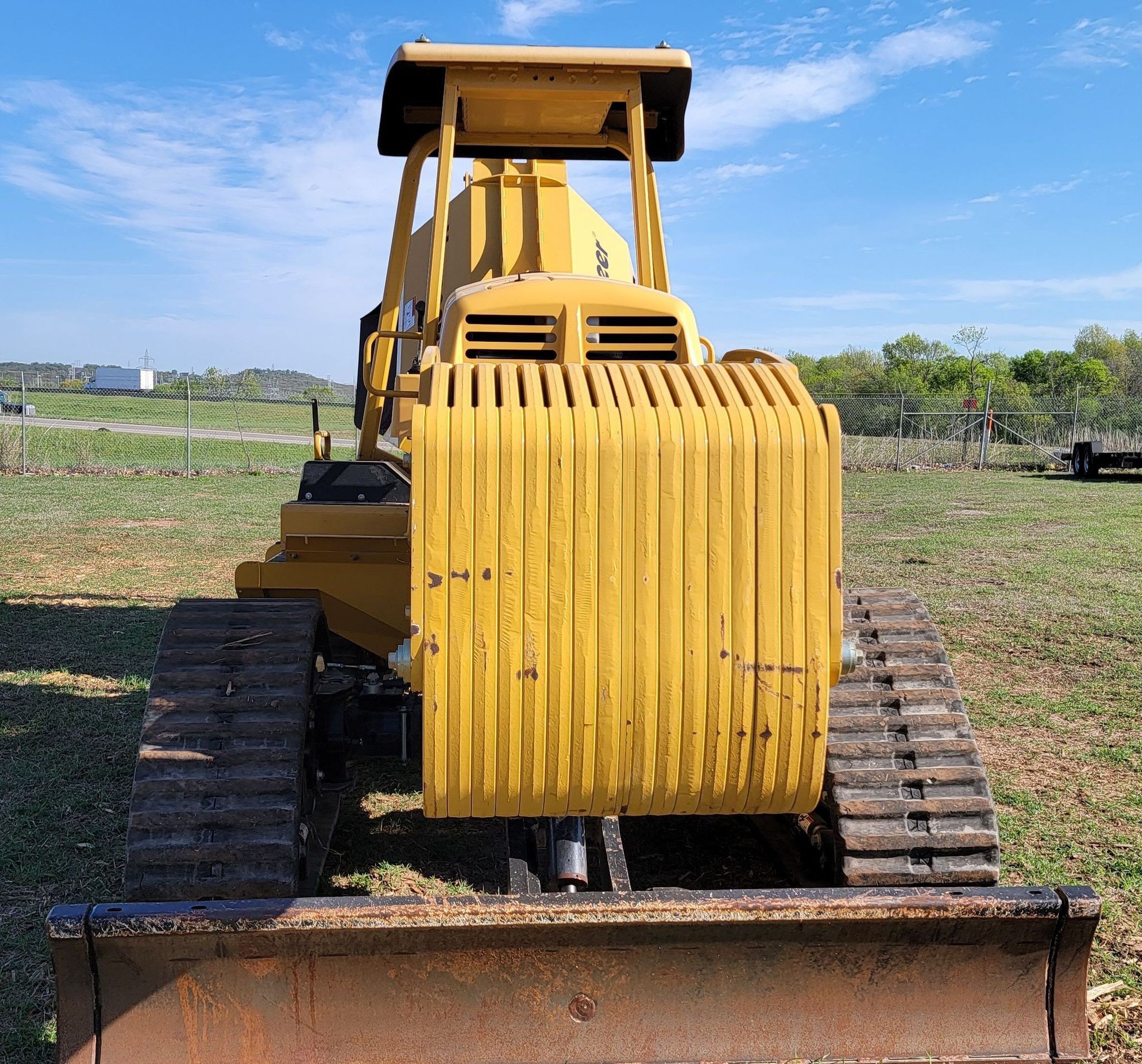 gallery 2013 Vermeer RTX1250 rock saw