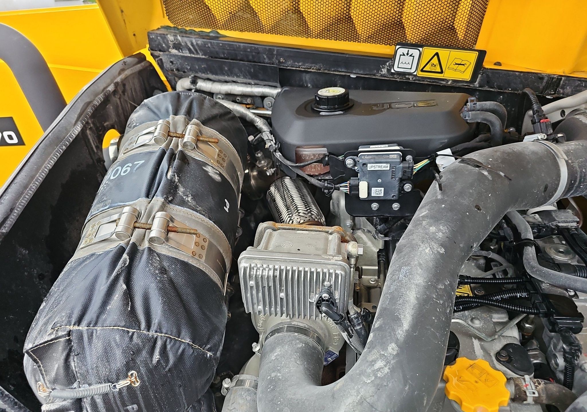 gallery 2023 JCB 542-70AG telehandler