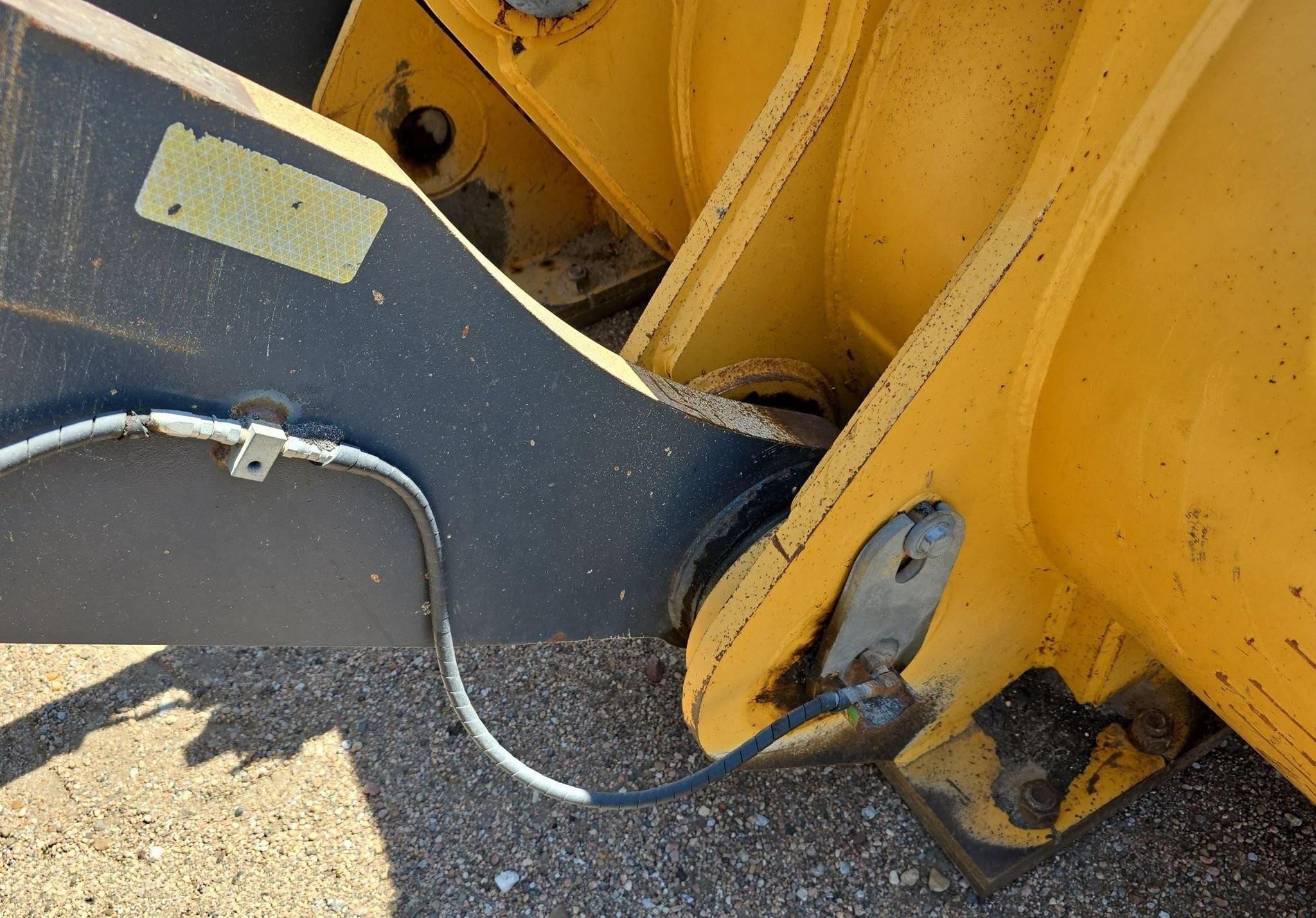 gallery 2014 John Deere 824K Wheel Loader