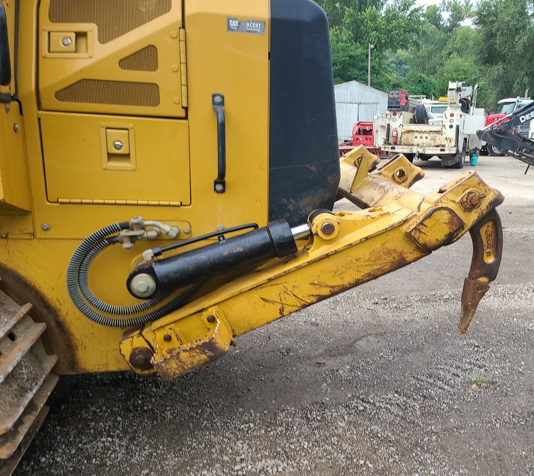 gallery 2008 Caterpillar 963D track loader