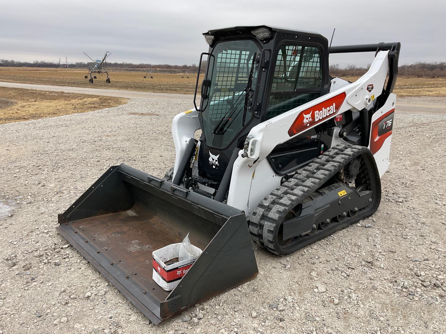 gallery 2021 Bobcat T76 R-Series Compact Track Loader