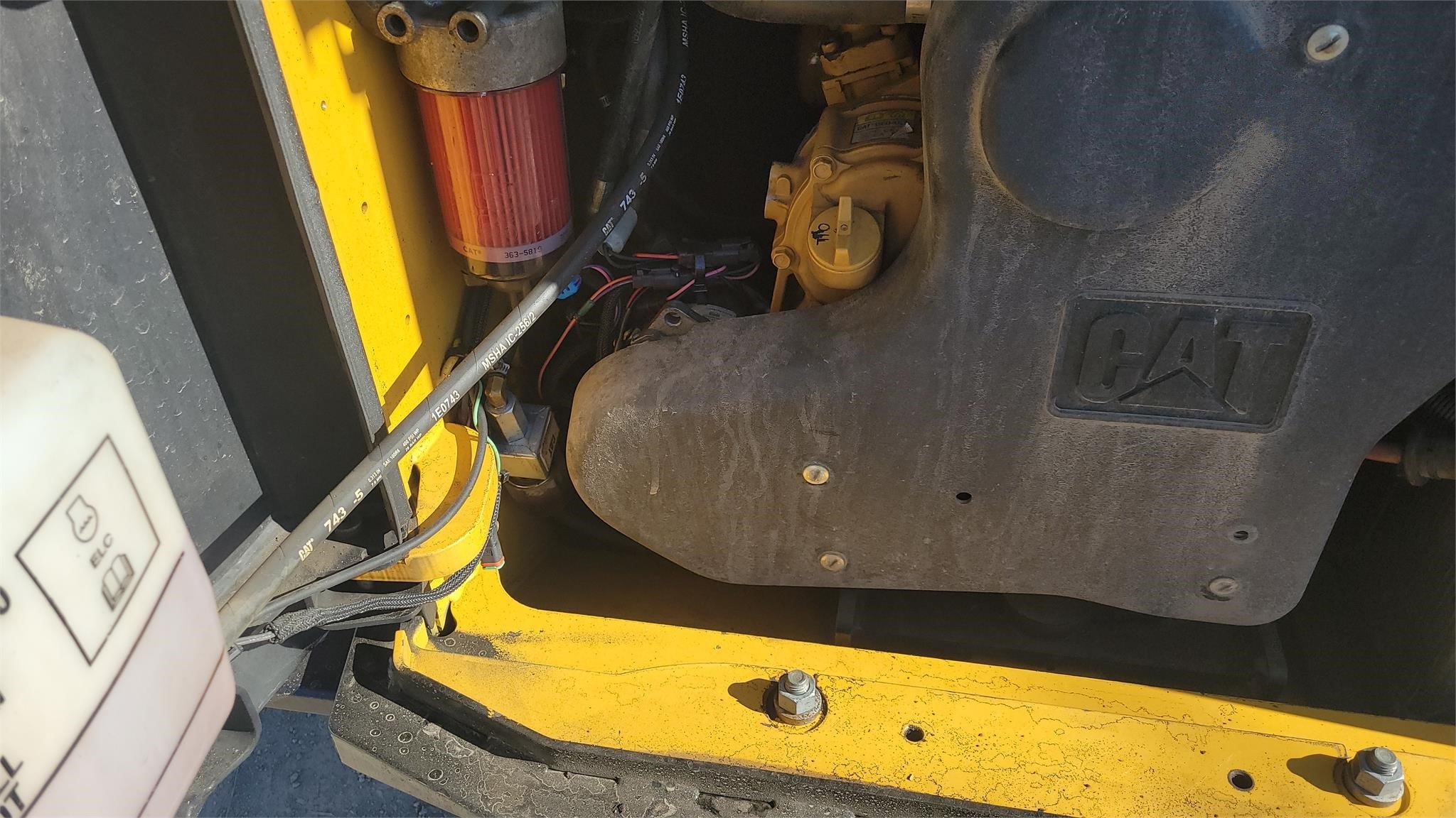 gallery 2017 CATERPILLAR 299D2 Skid Steer