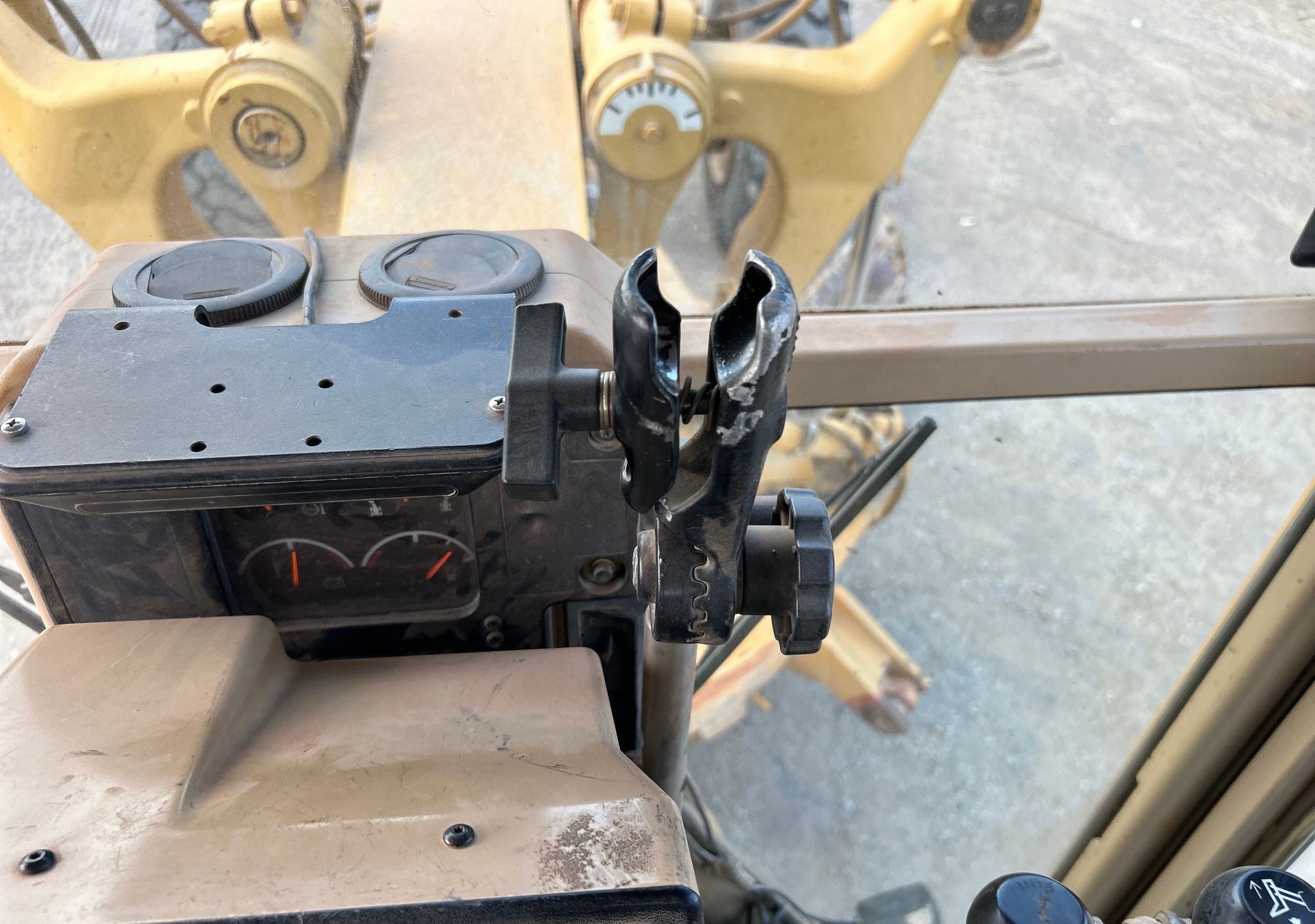 gallery 2006 Caterpillar 160H VHP Plus motor grader