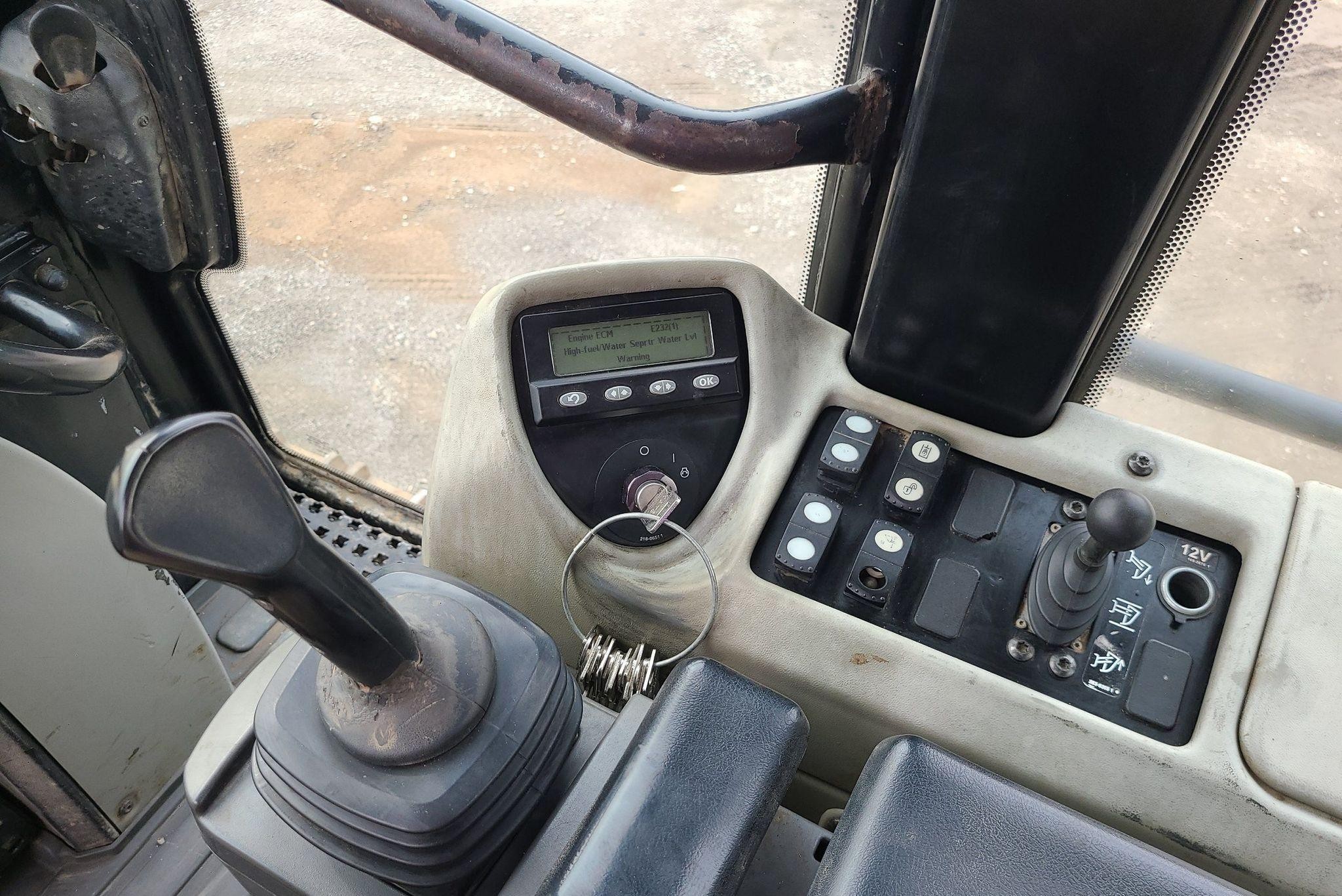 gallery 2008 Caterpillar 963D track loader