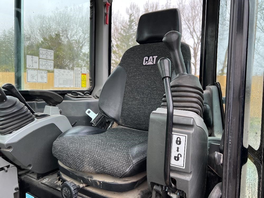 gallery 2018 Caterpillar 305.5E2 Mini Excavator