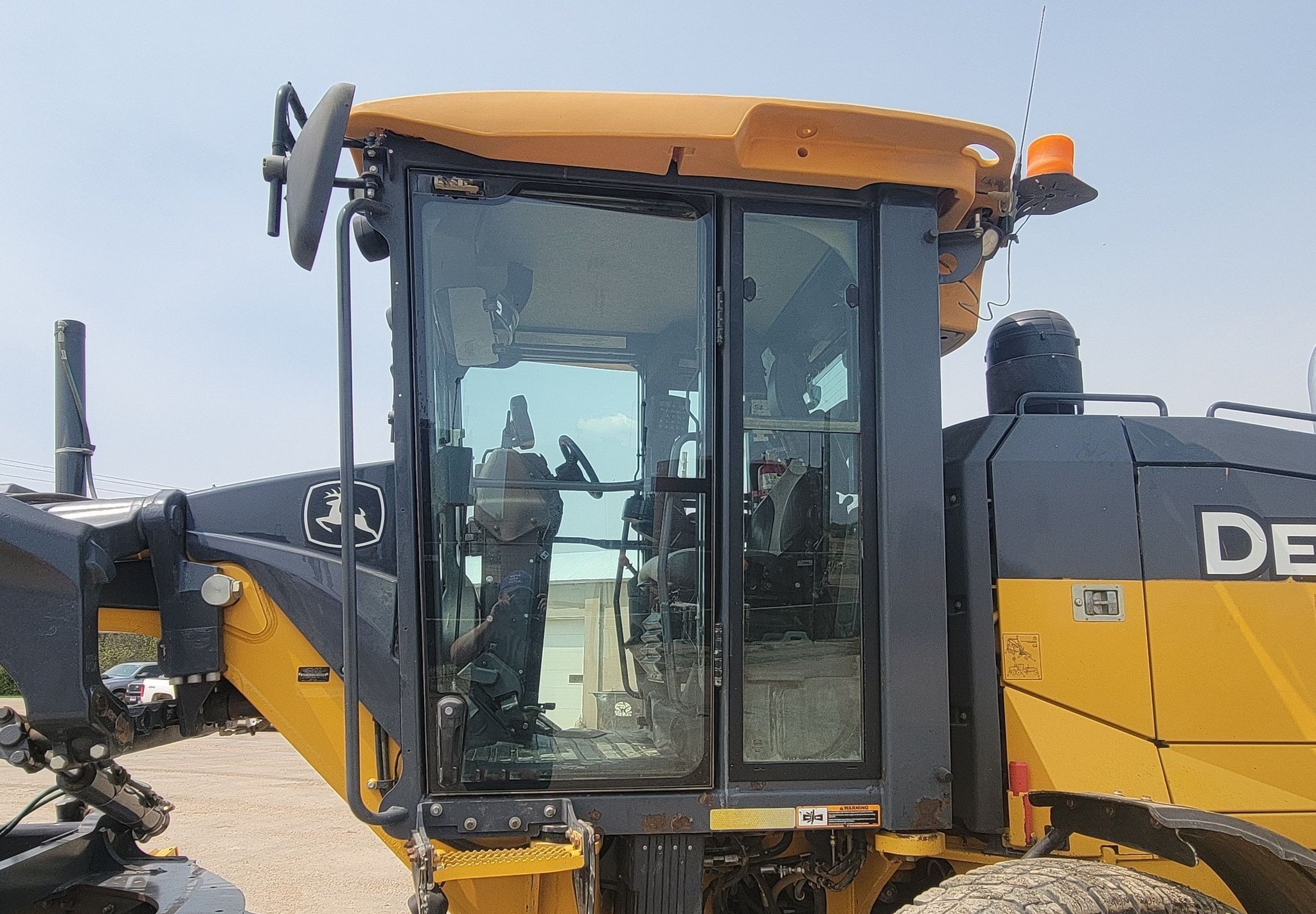 gallery 2016 John Deere 772GP motor grader