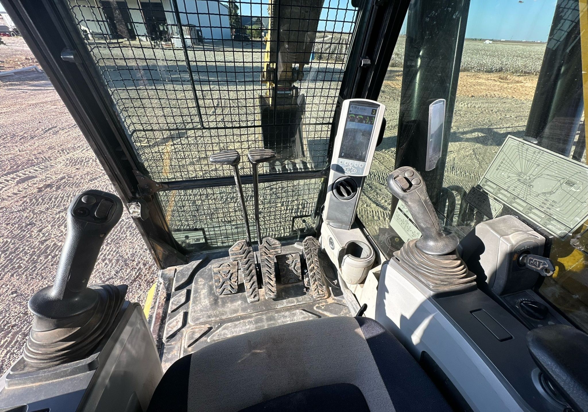gallery 2018 Caterpillar 326F L excavator
