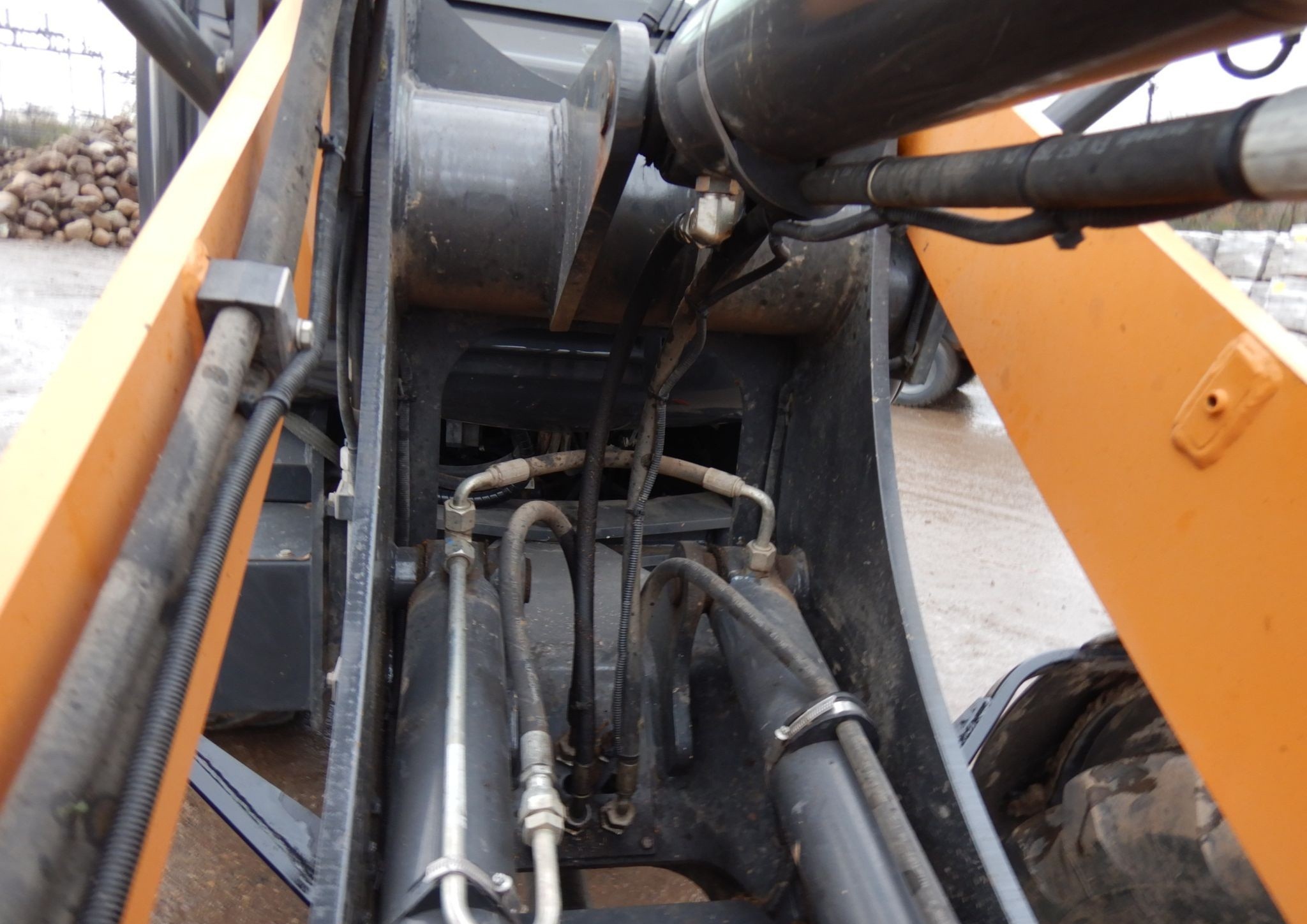 gallery 2018 Case 321F wheel loader