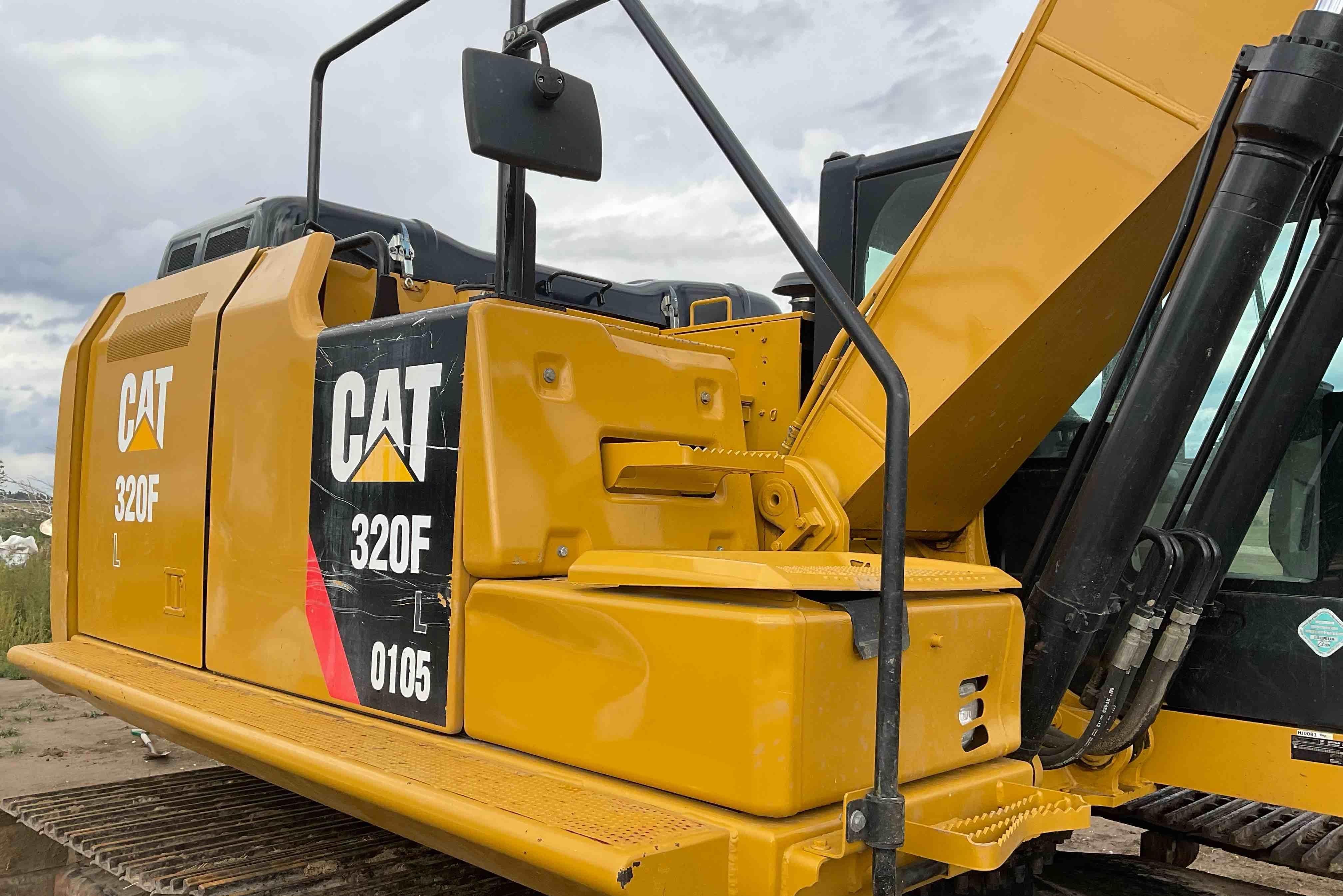 gallery 2017 Caterpillar 320FL Excavator