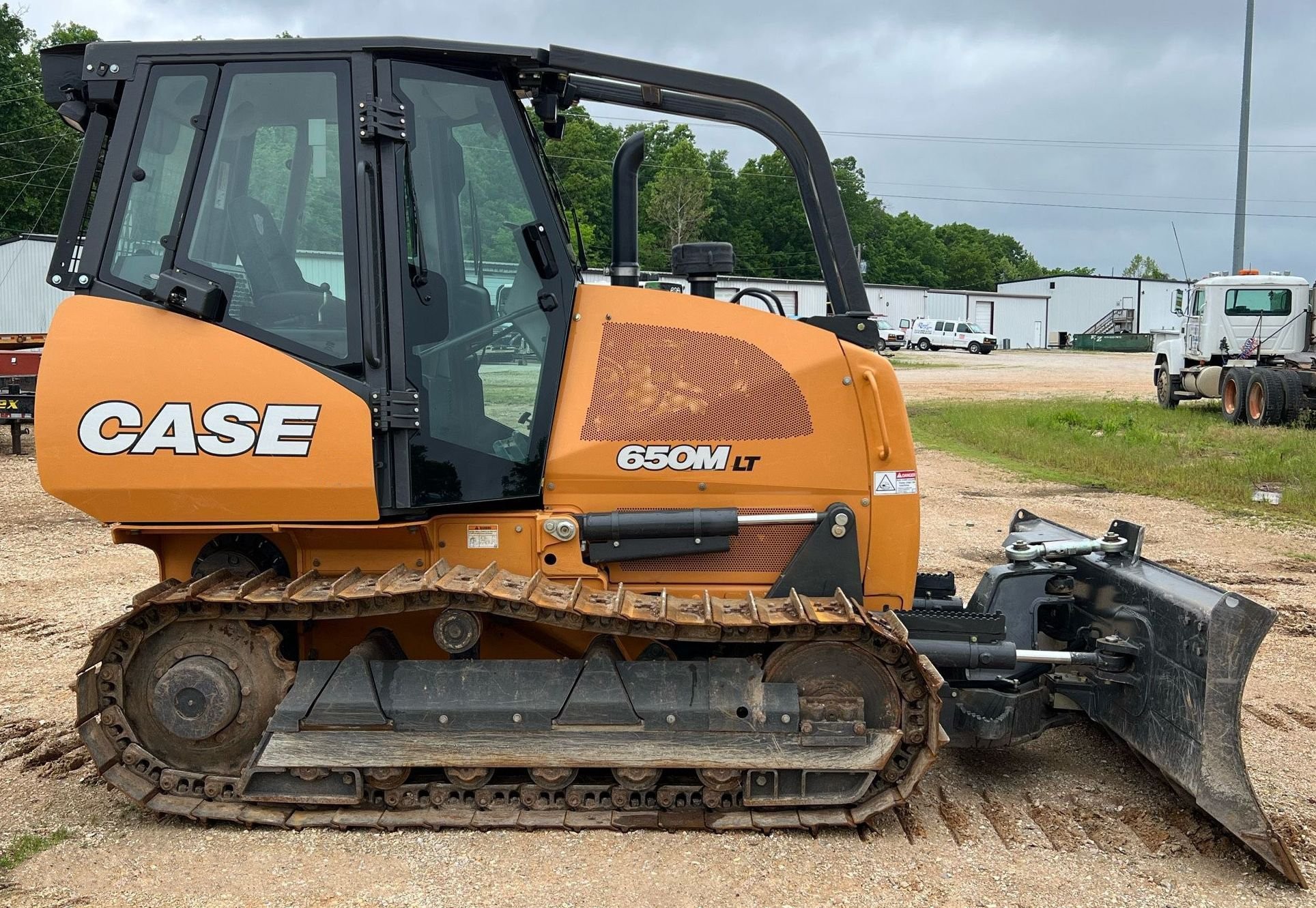 gallery 2020 Case 650M LT dozer