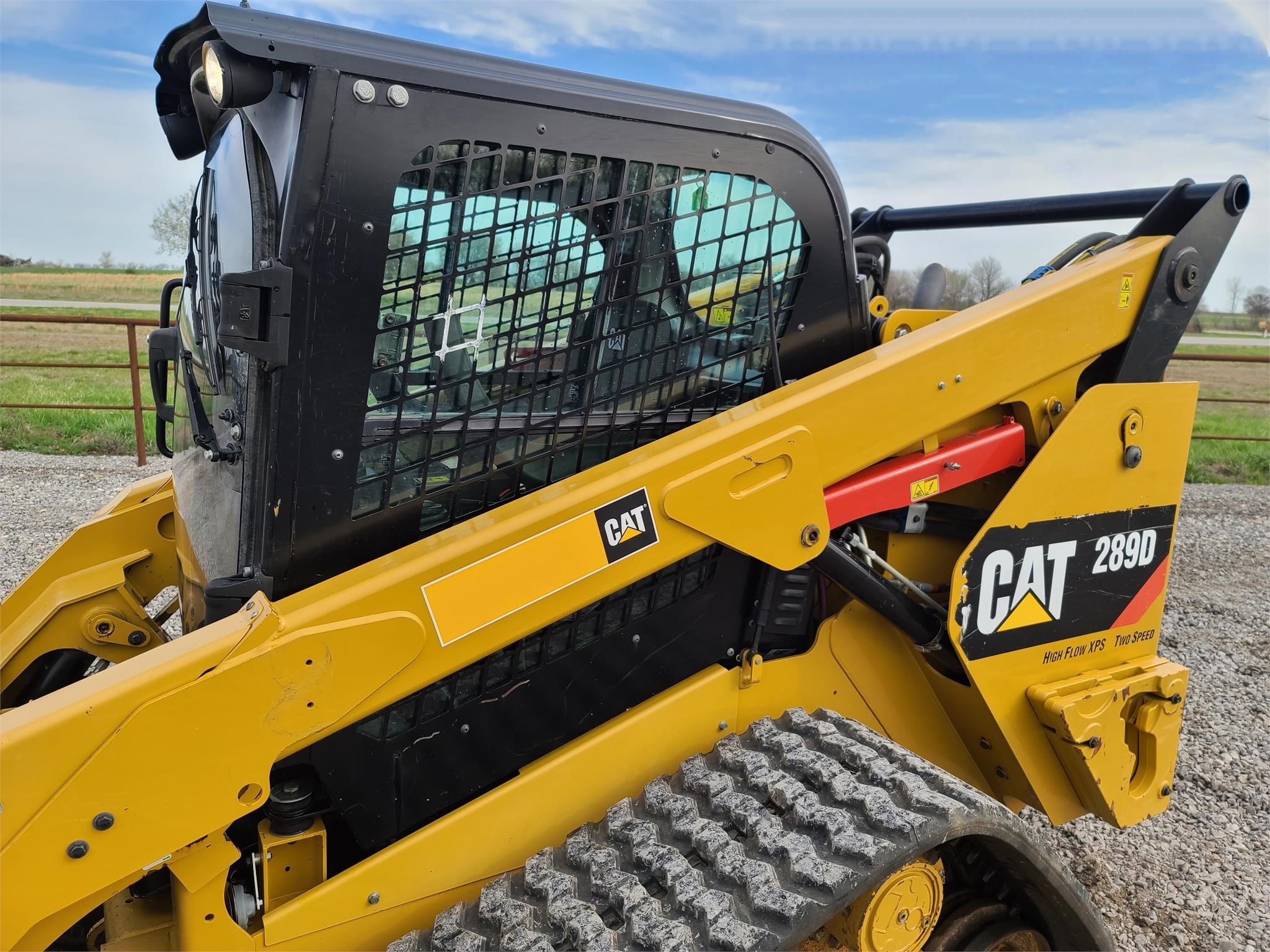 gallery 2017 Caterpillar 289D Skid Steer