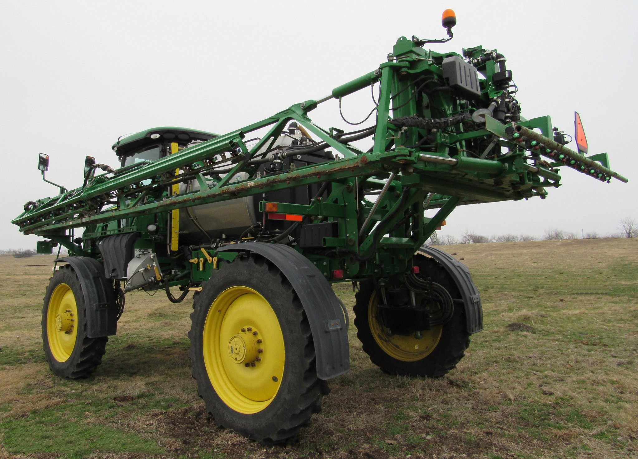 gallery 2014 John Deere R4038 self-propelled sprayer