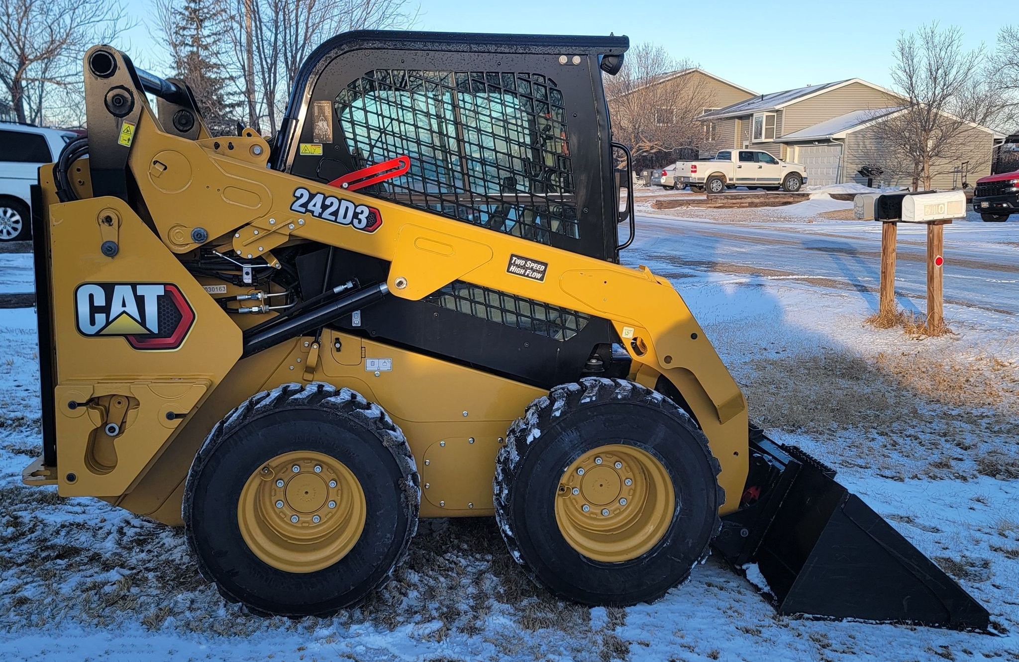 gallery 2021 Caterpillar 242D3 skid steer loader