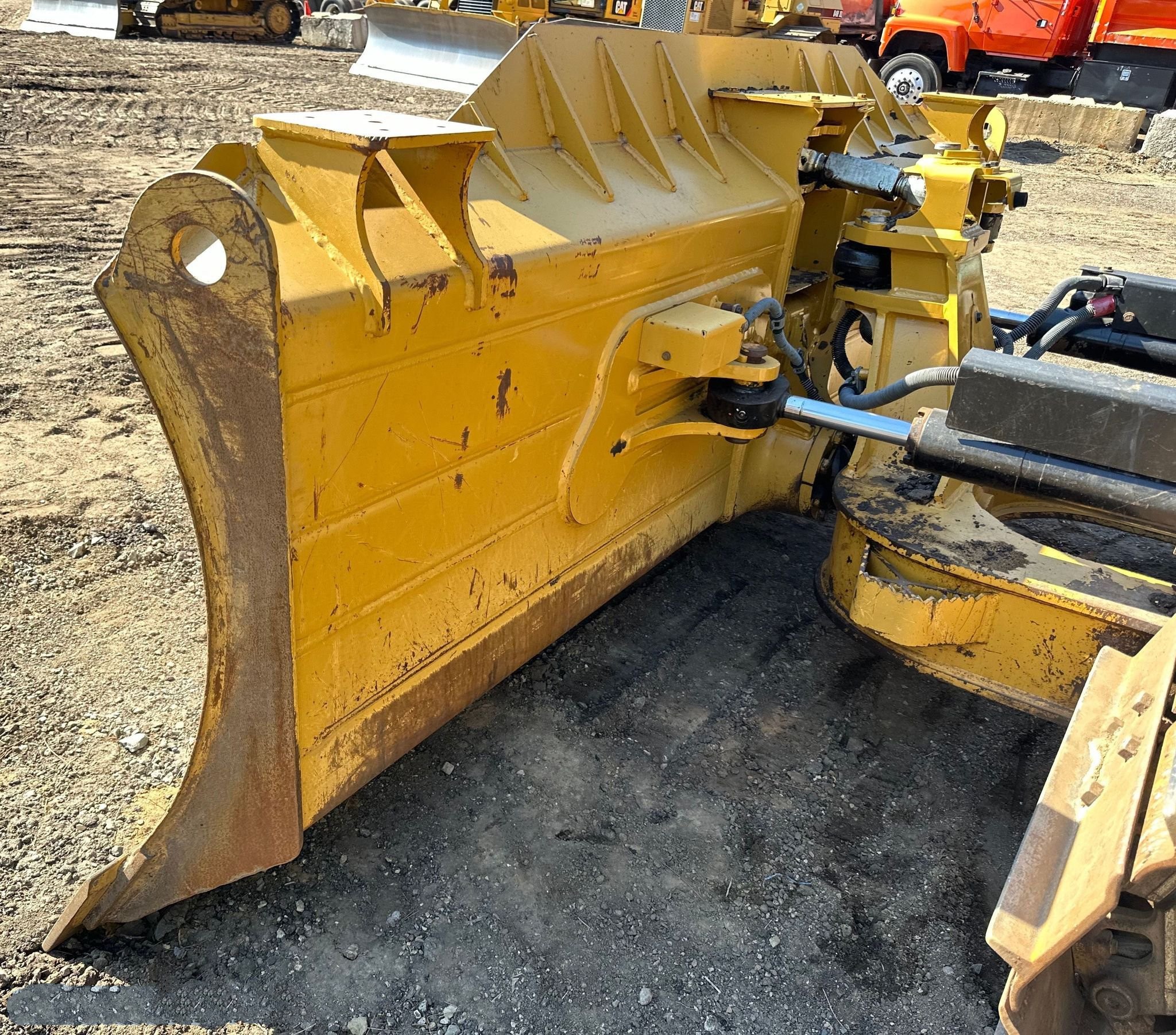 gallery 2016 Caterpillar D6K2 LGP dozer