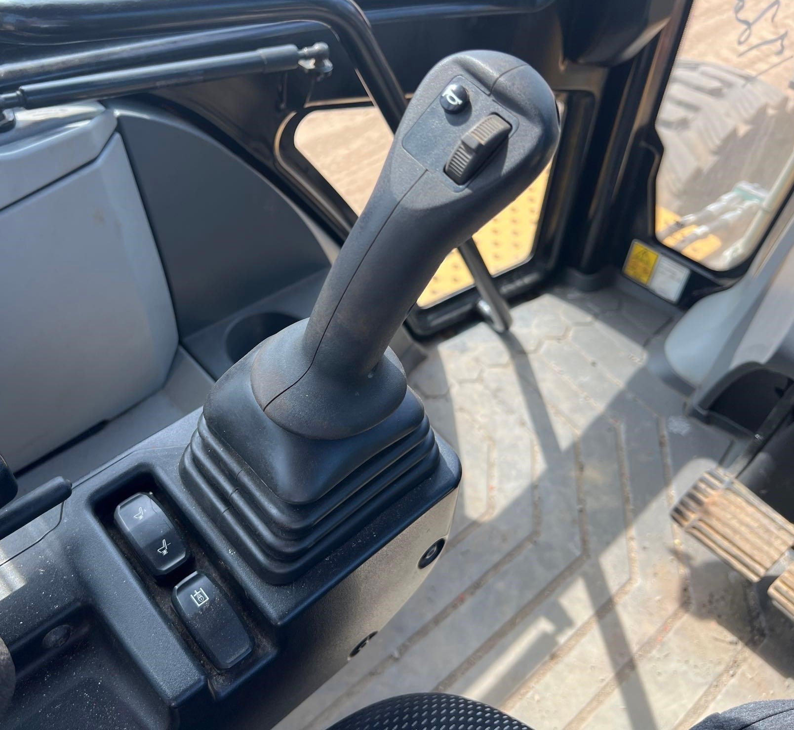 gallery 2019 Caterpillar  440 Backhoe