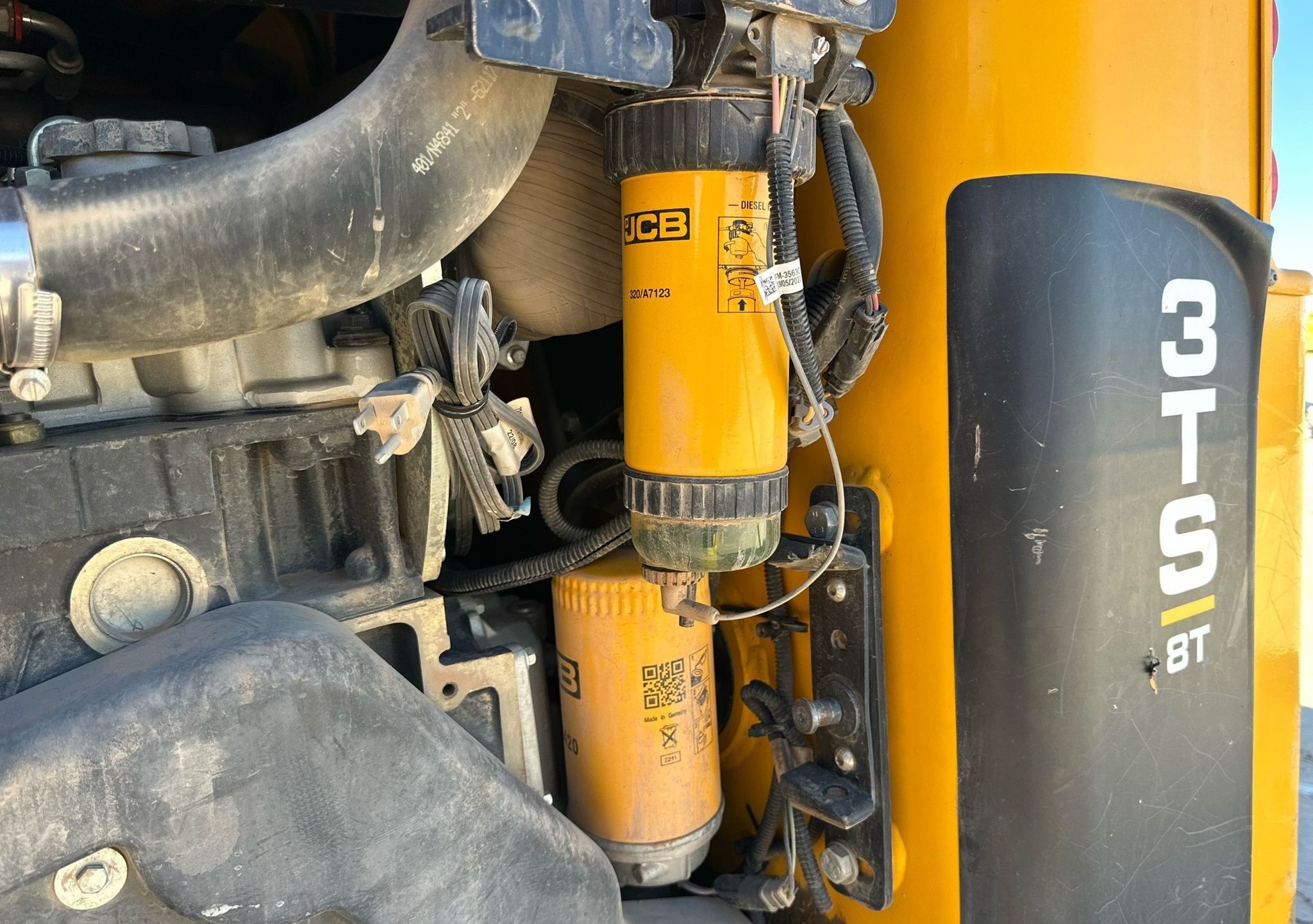 gallery 2022 JCB 3TS-8T tracked skid steer loader