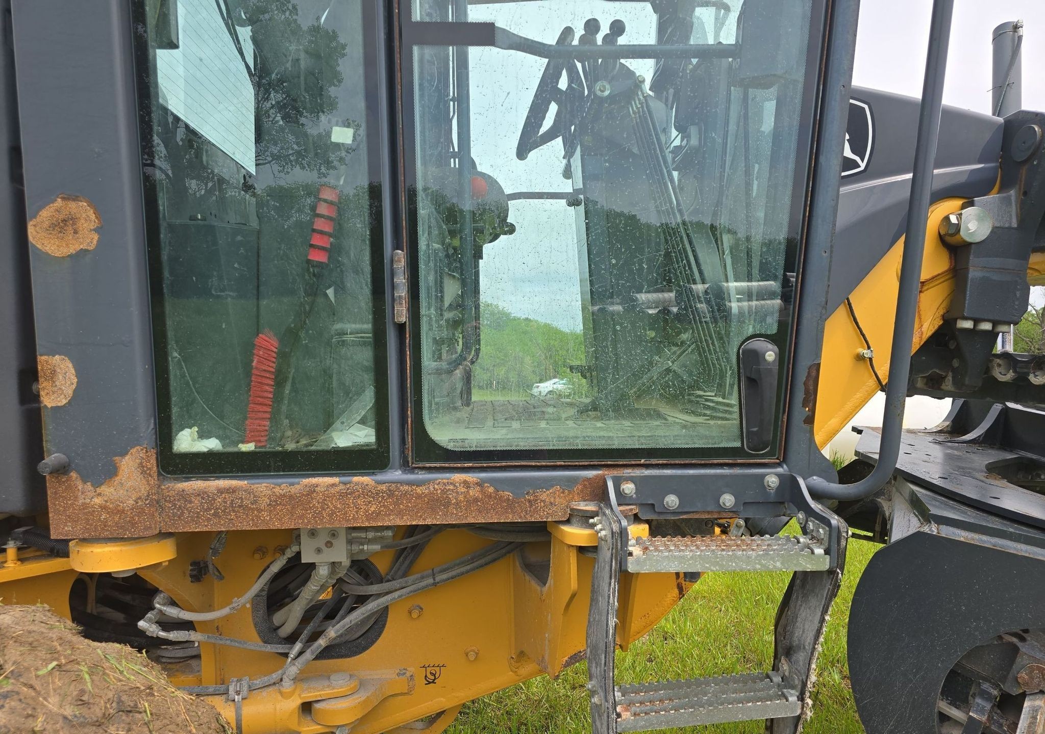 gallery 2013 John Deere 770G motor grader