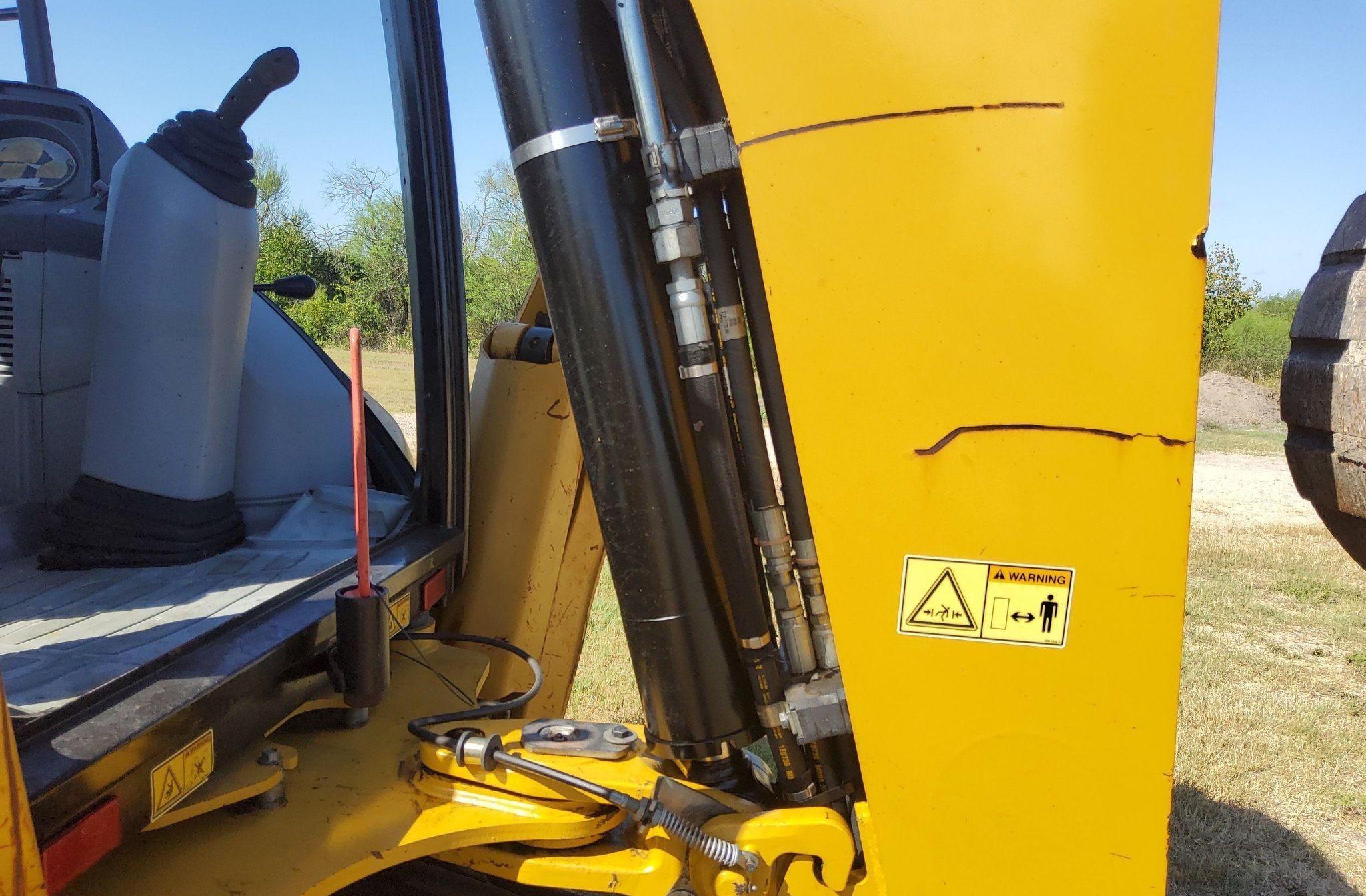 gallery 2013 Caterpillar 420F IT Backhoe
