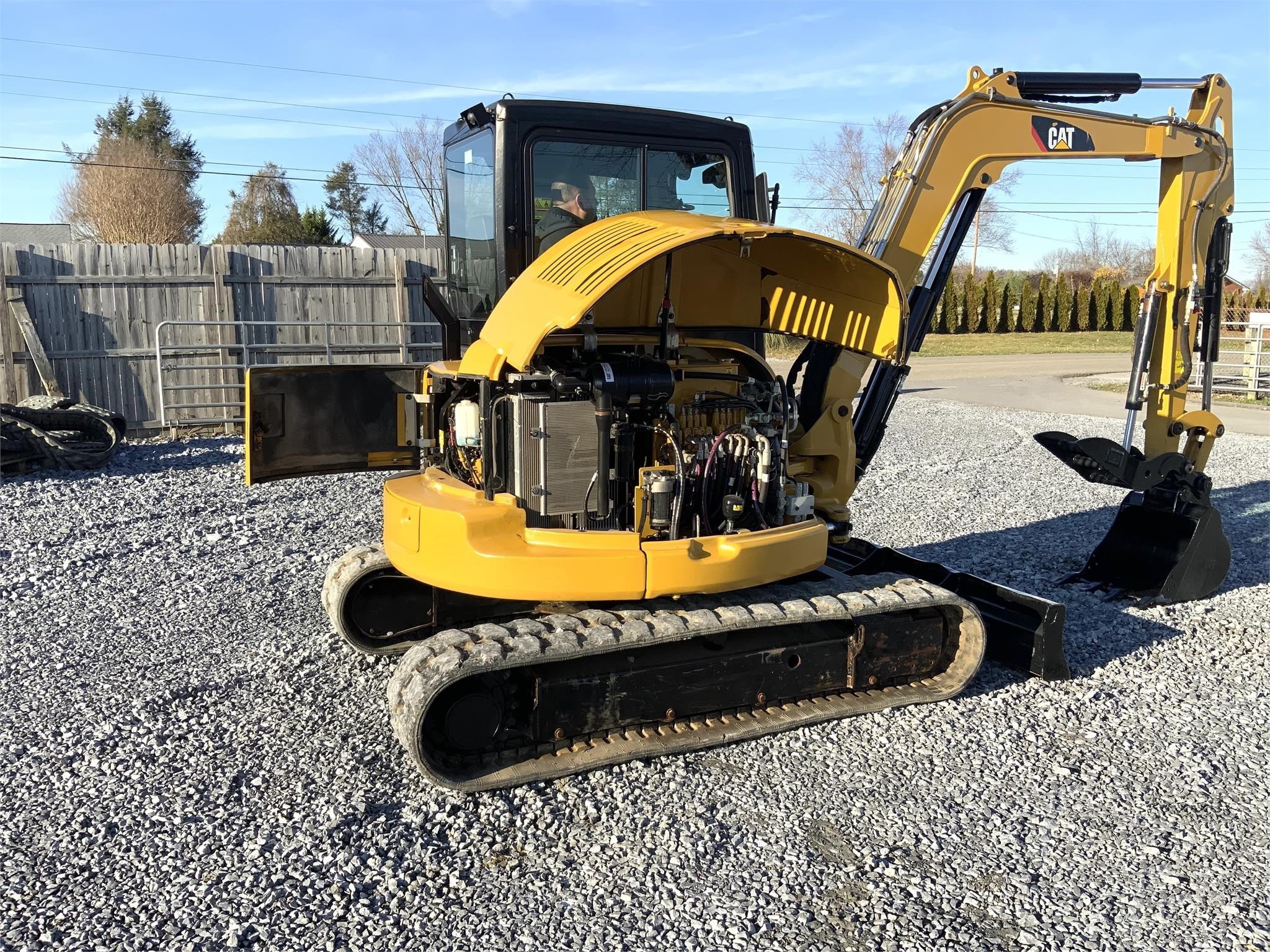 gallery 2017 CATERPILLAR 305.5E2 CR