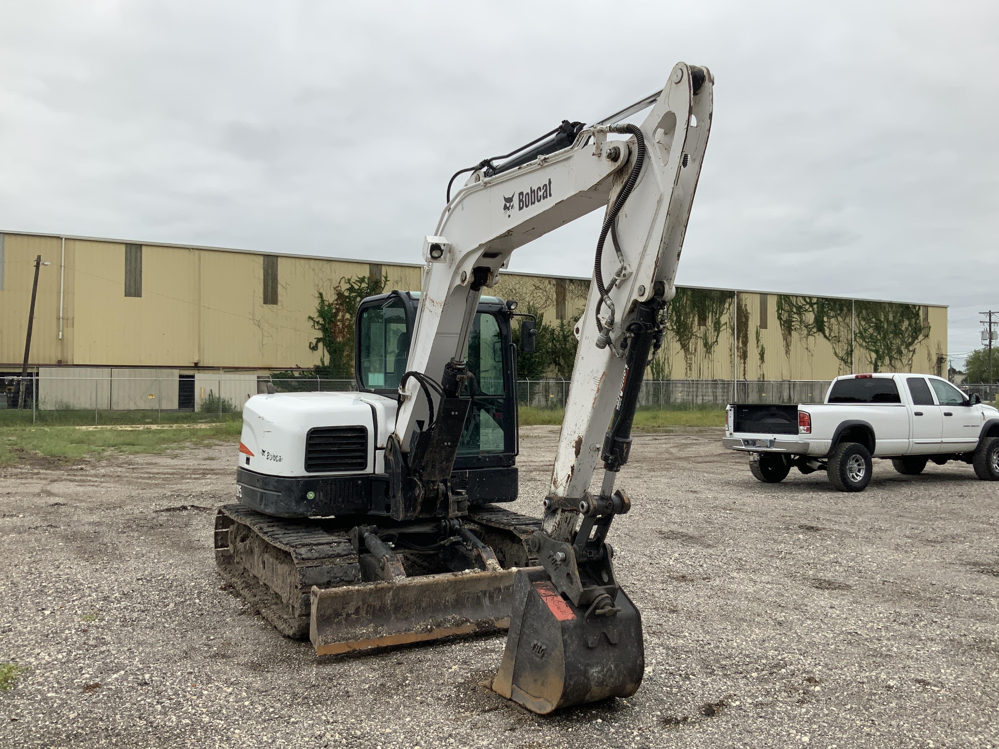 gallery 2014 Bobcat E85 Mini Excavator