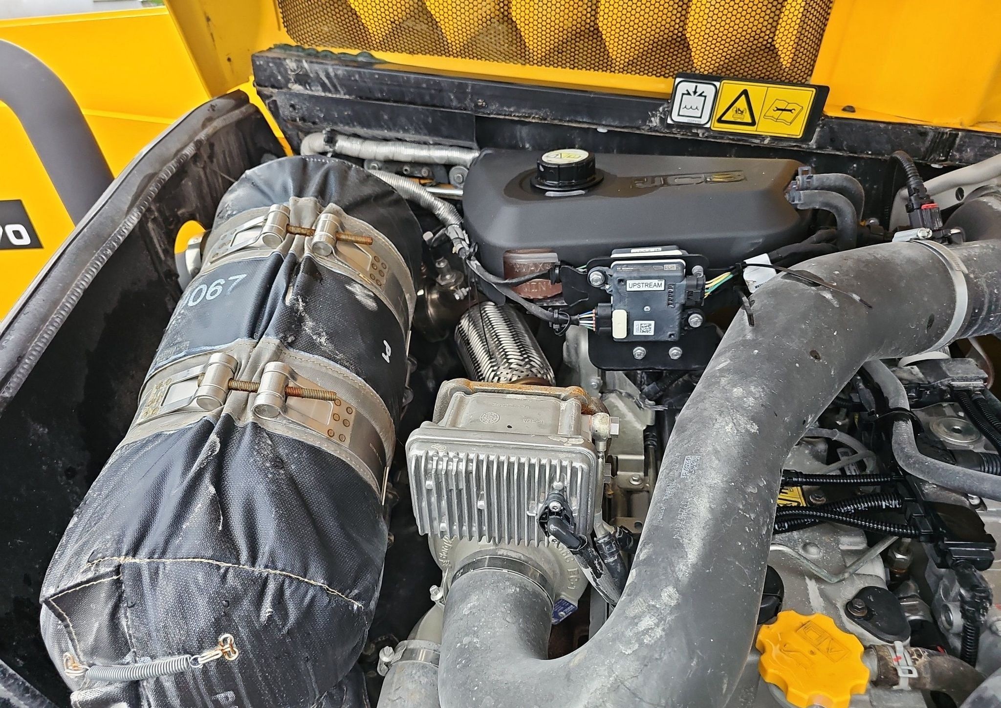 gallery 2023 JCB 542-70AG telehandler
