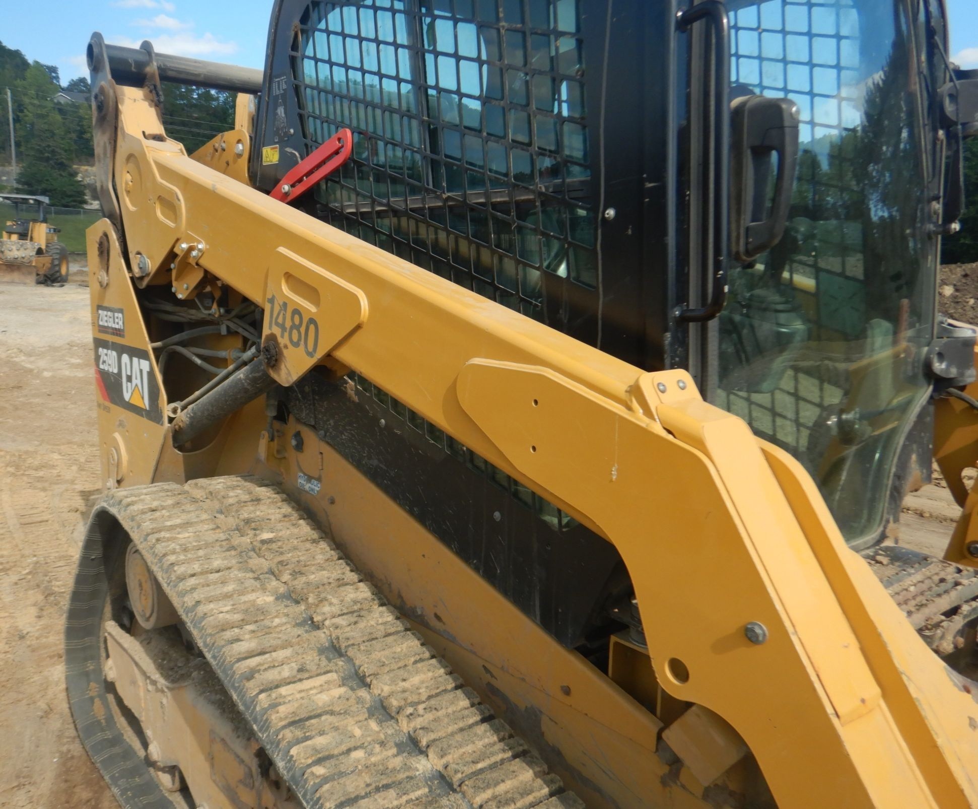 gallery 2018 Caterpillar 259D  tracked skid steer loader 55k
