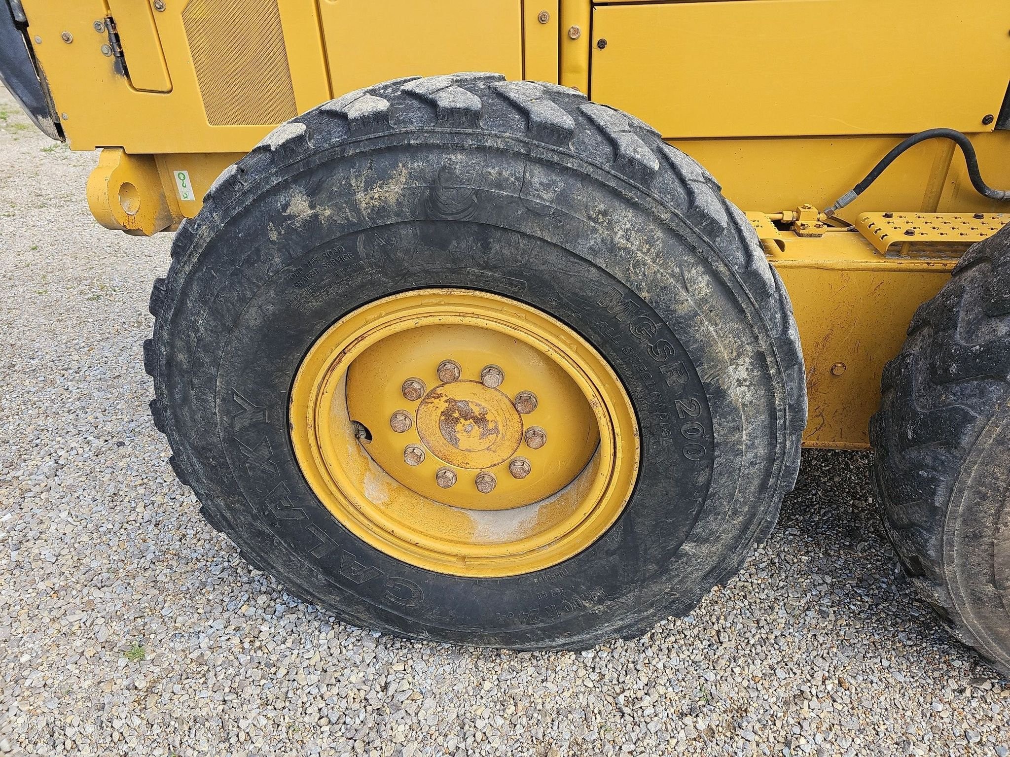 gallery 2013 Caterpillar 12M2 VHP Plus motor grader