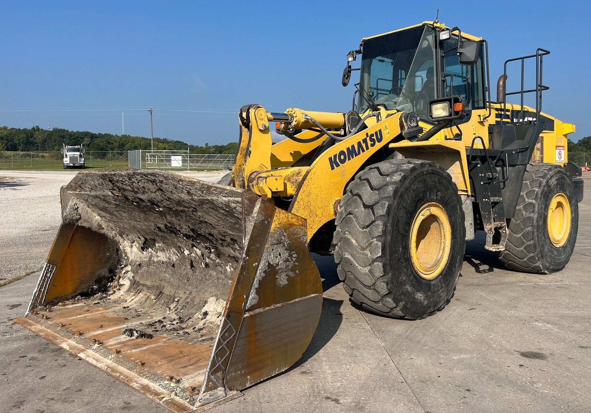 gallery 2015 Komatsu WA470-7 wheel loader