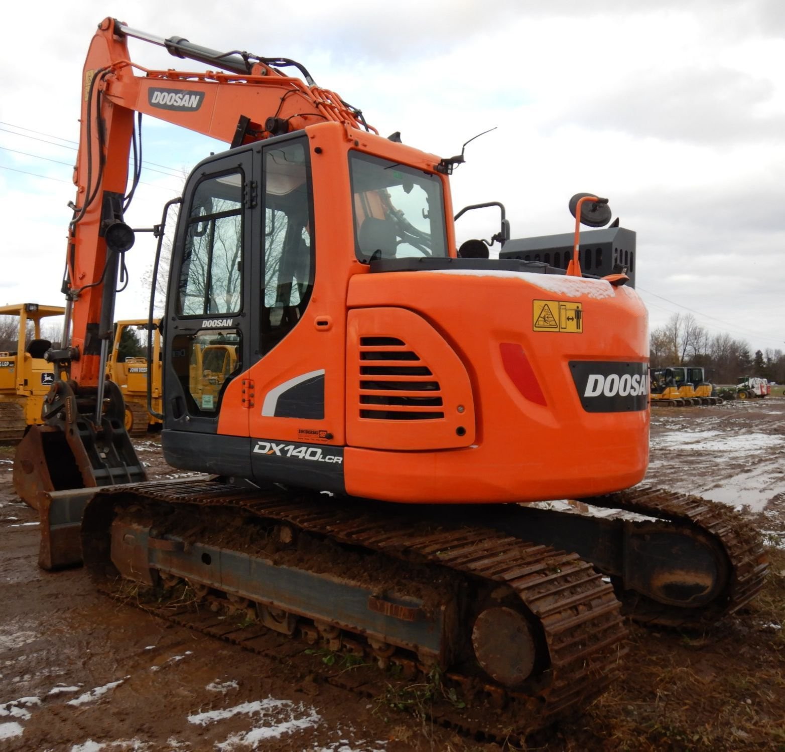 gallery 2014 Doosan DX140LCR excavator