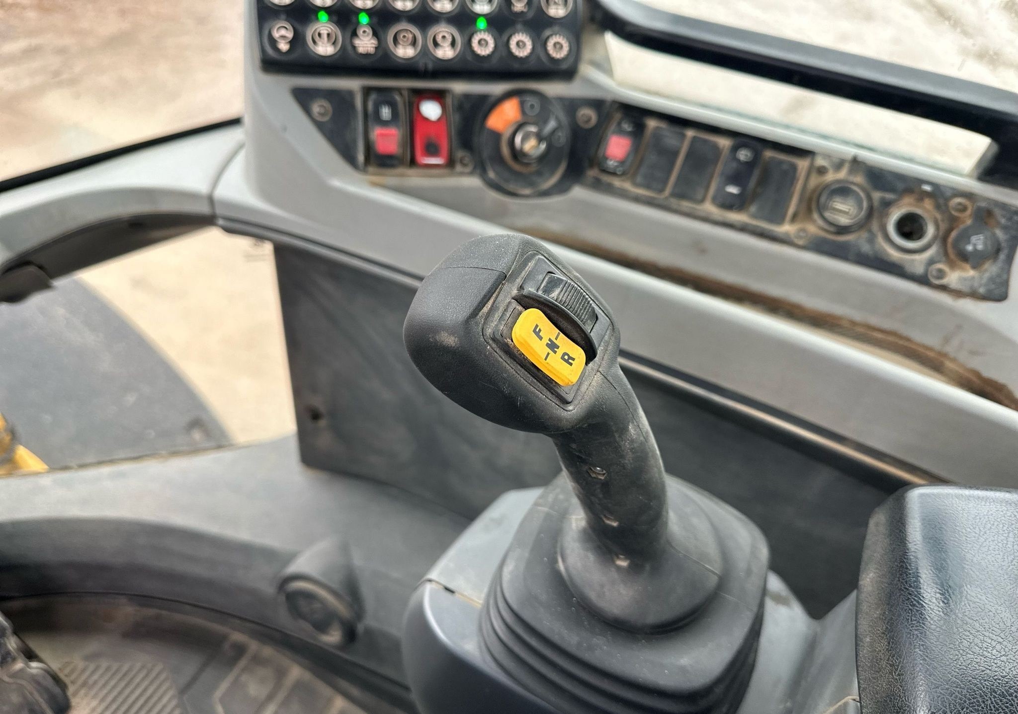 gallery 2015 Caterpillar 930M wheel loader
