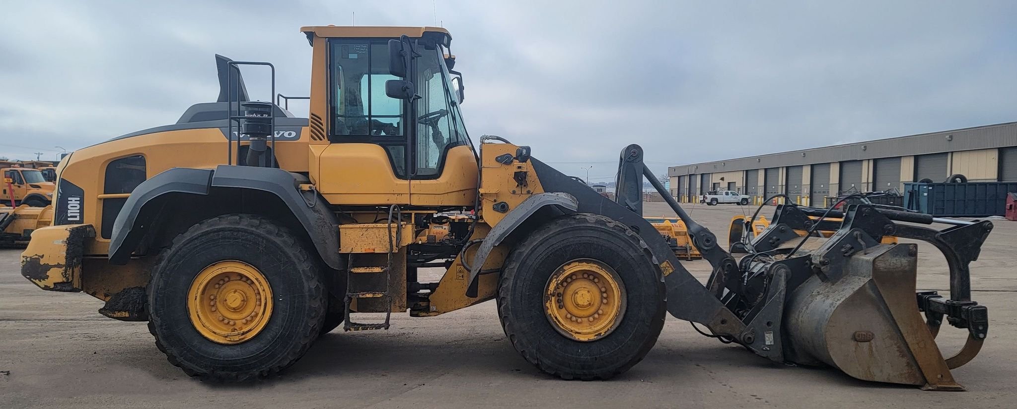 gallery 2015 Volvo L110H high lift wheel loader
