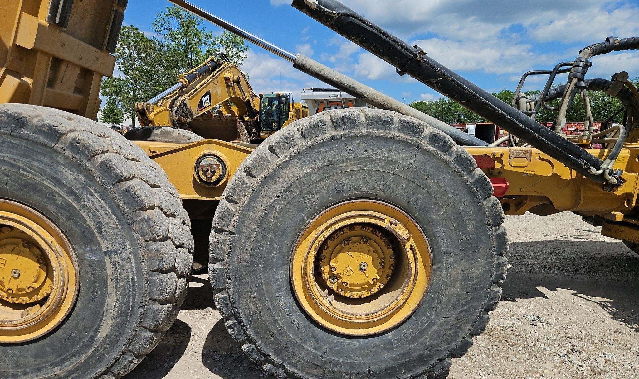 gallery 2013 Caterpillar 740B haul truck