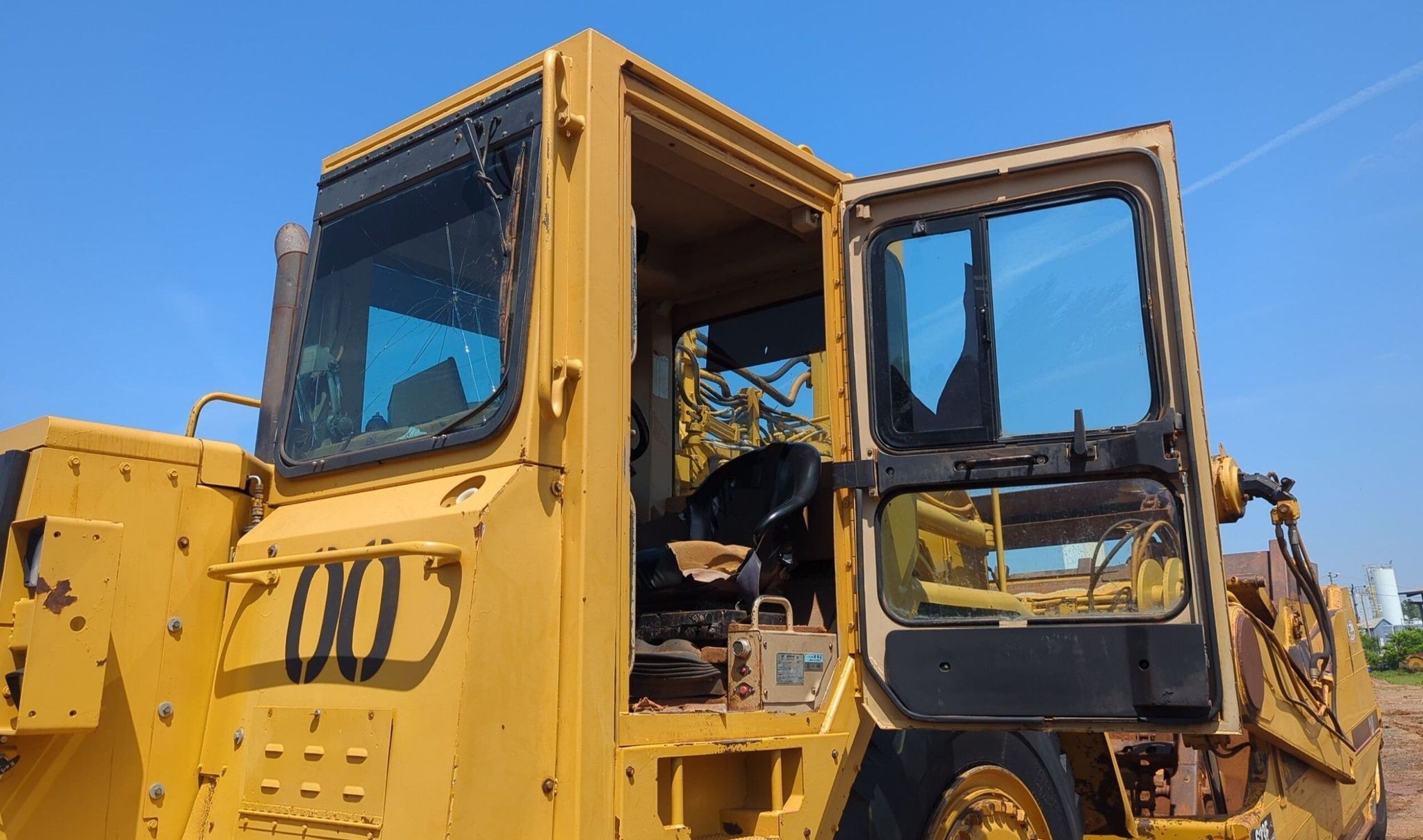 gallery 1995 Caterpillar 623F Elevating Scraper